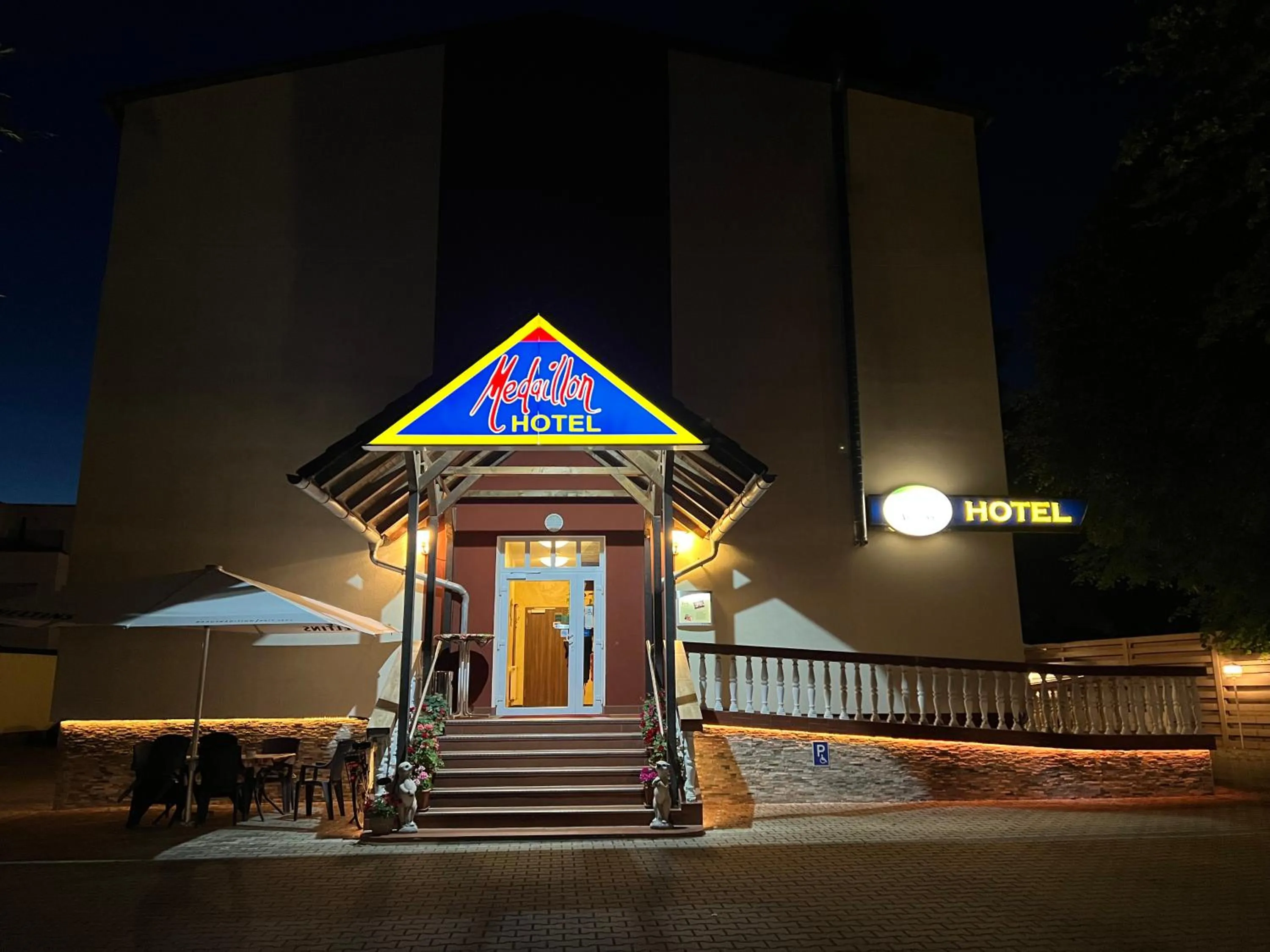 Property building in Hotel Medaillon