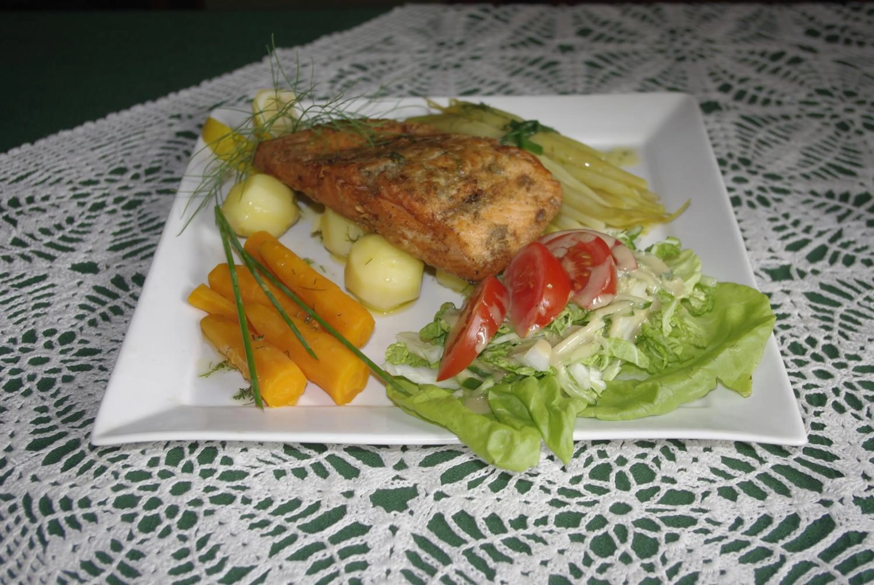 Restaurant/places to eat in Zajazd Biały Dom