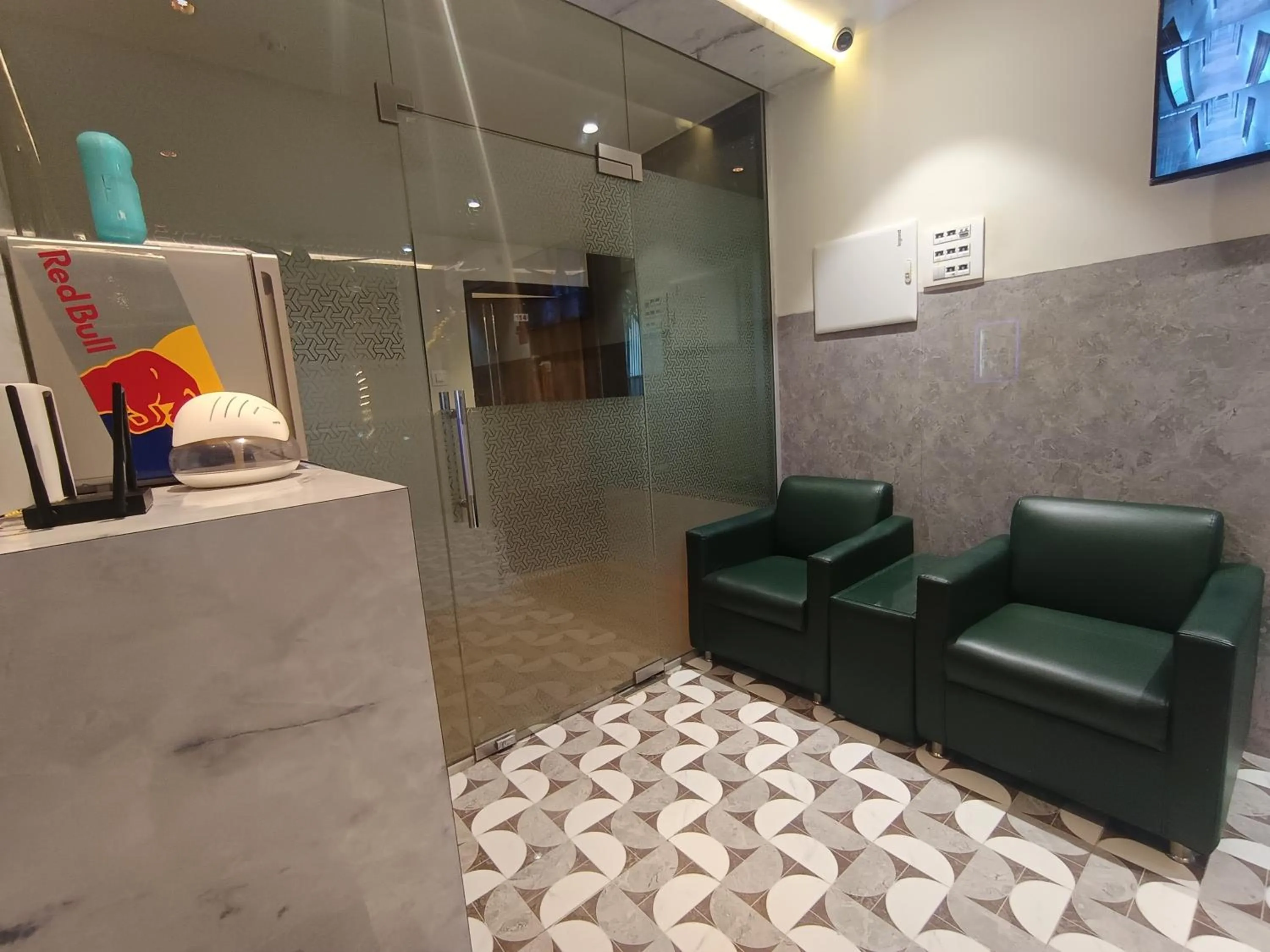 TV and multimedia in HOTEL MOON LITE RESIDENCY - Marve Road Malad West