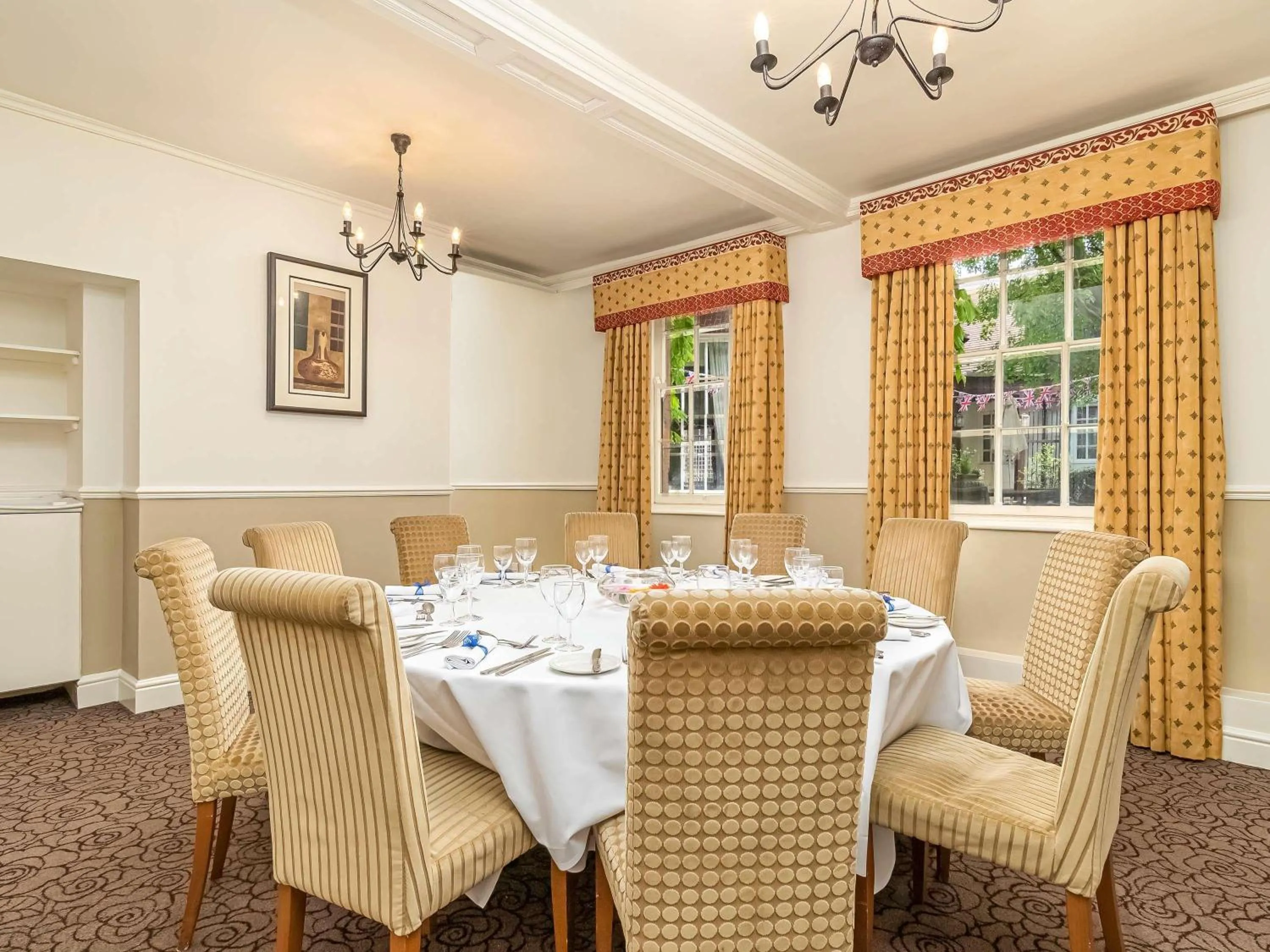 Meeting/conference room in Mercure Salisbury White Hart Hotel & Apartments