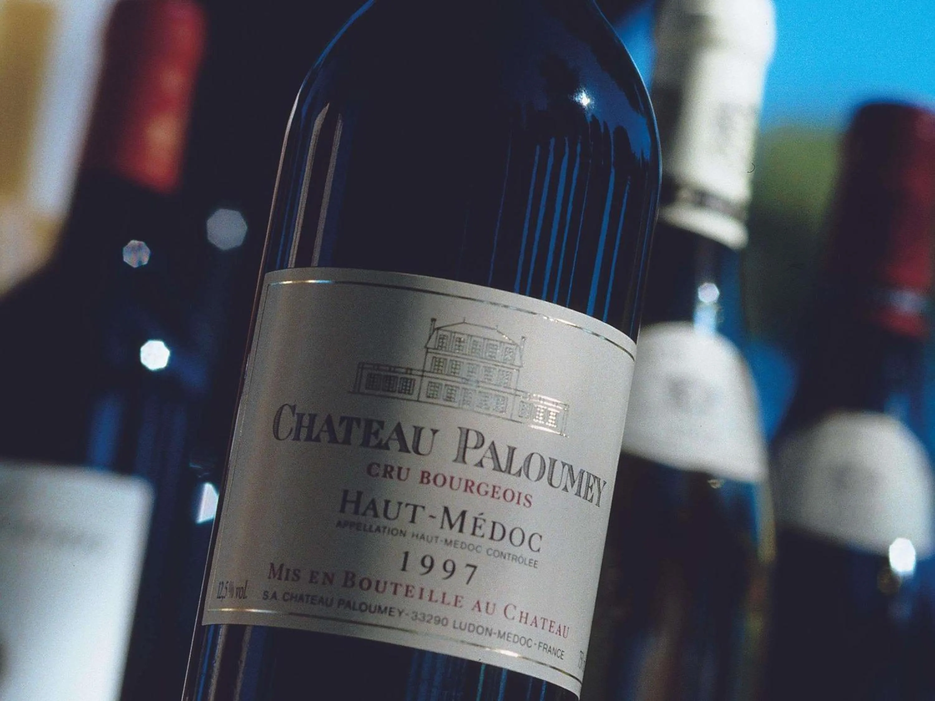 Lounge or bar in Mercure Salisbury White Hart Hotel & Apartments