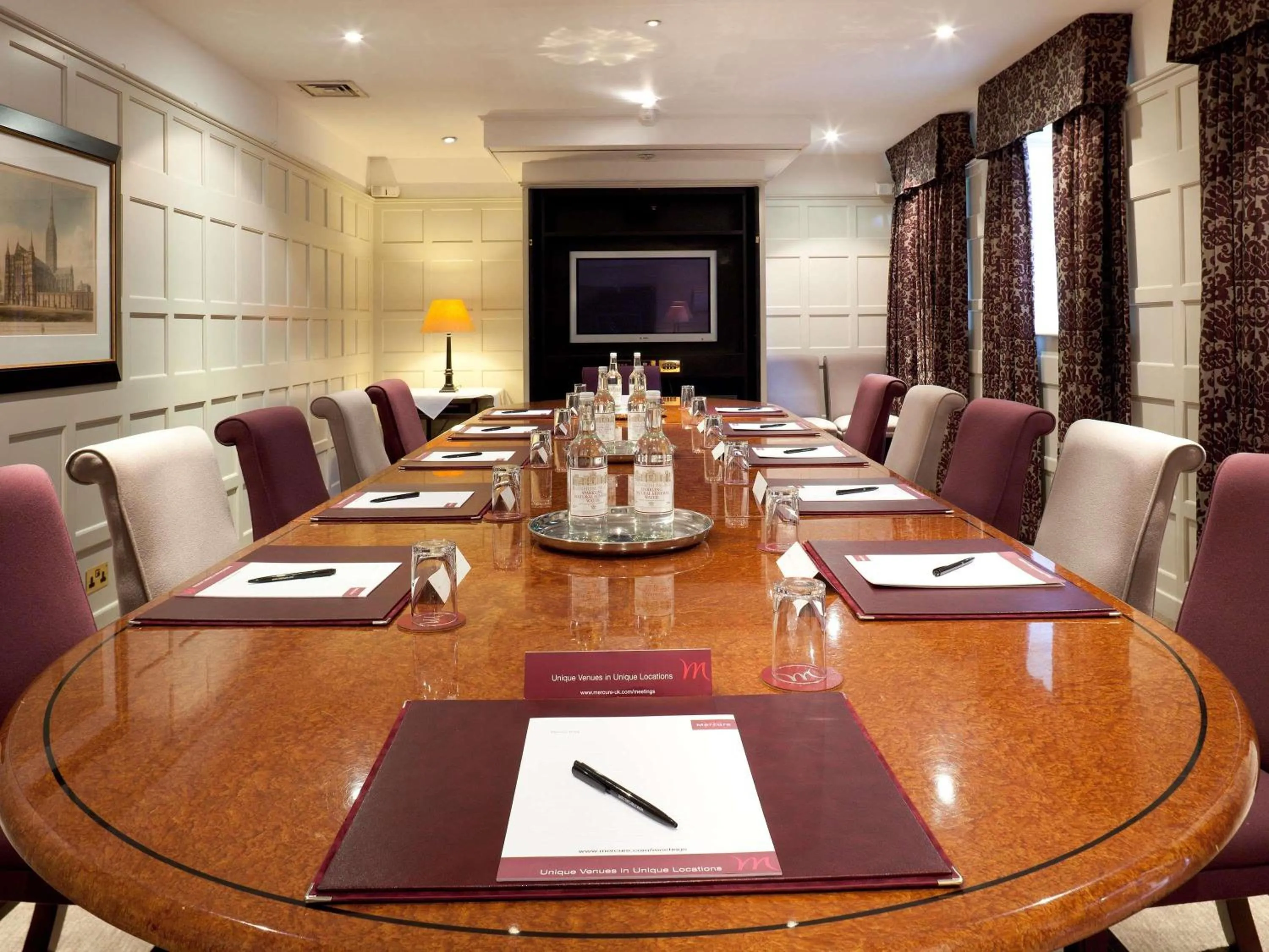 Meeting/conference room in Mercure Salisbury White Hart Hotel & Apartments