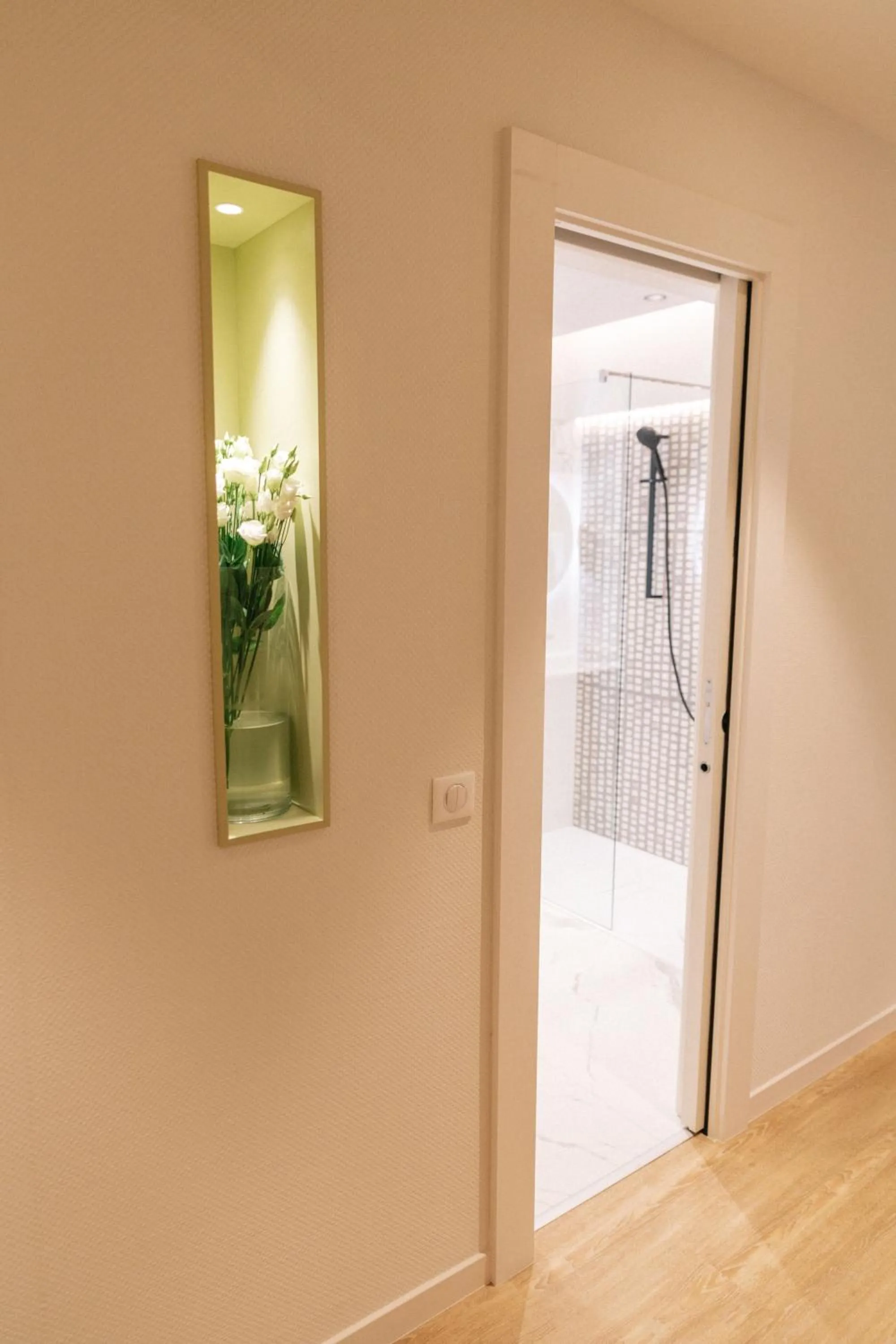 Shower in Résidence Châteauneuf