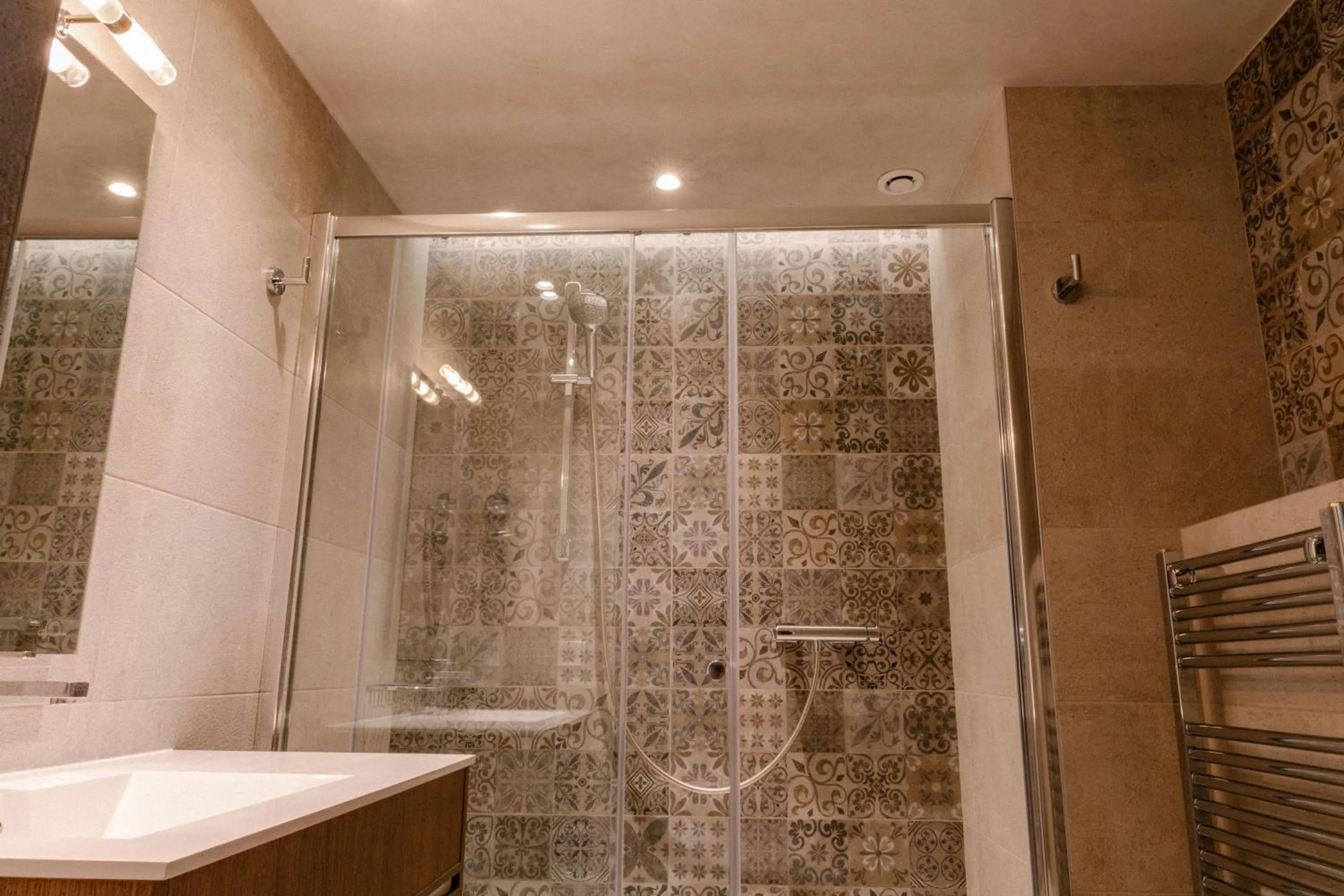 Shower in Résidence Châteauneuf