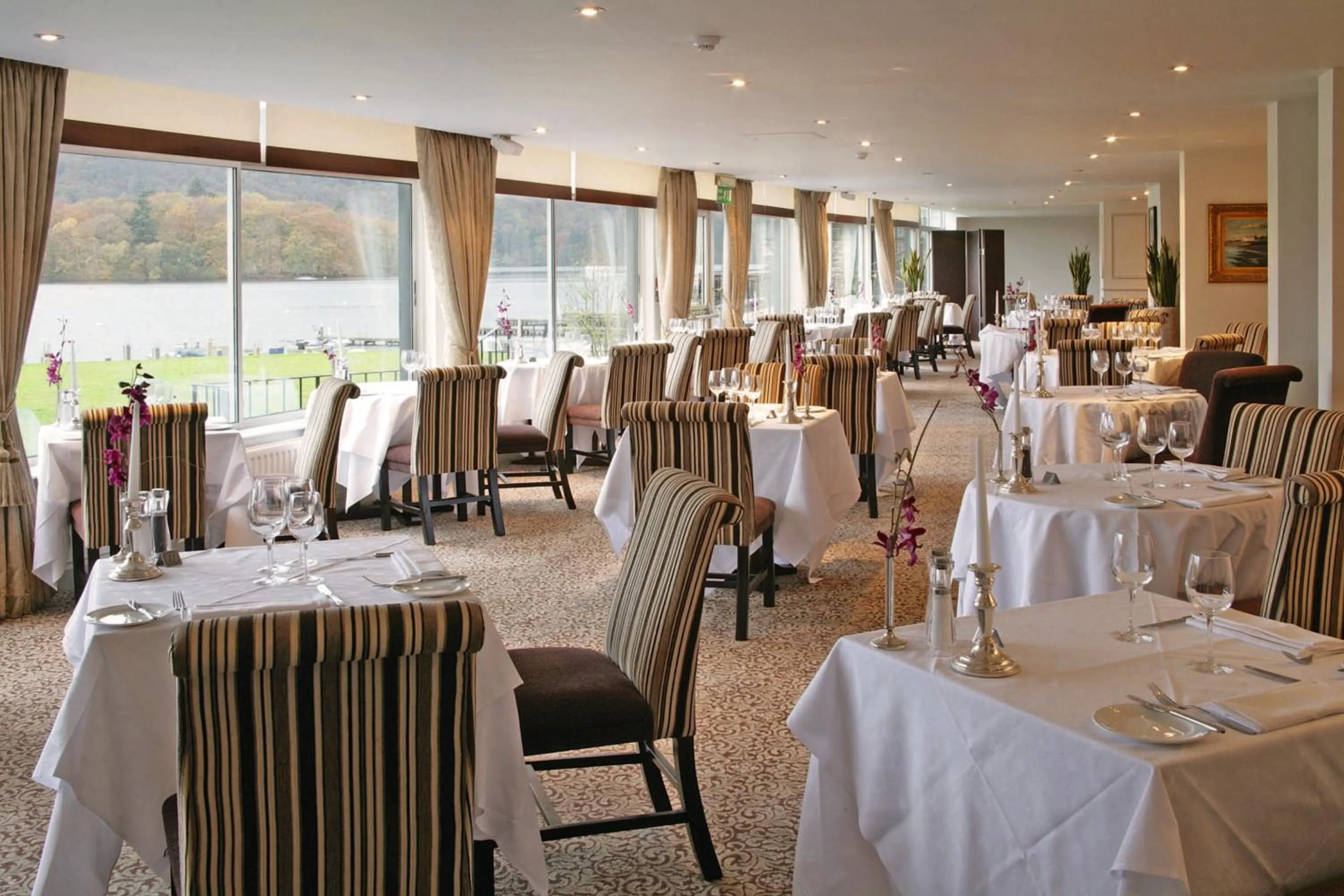 Restaurant/places to eat in Macdonald Old England Hotel & Spa