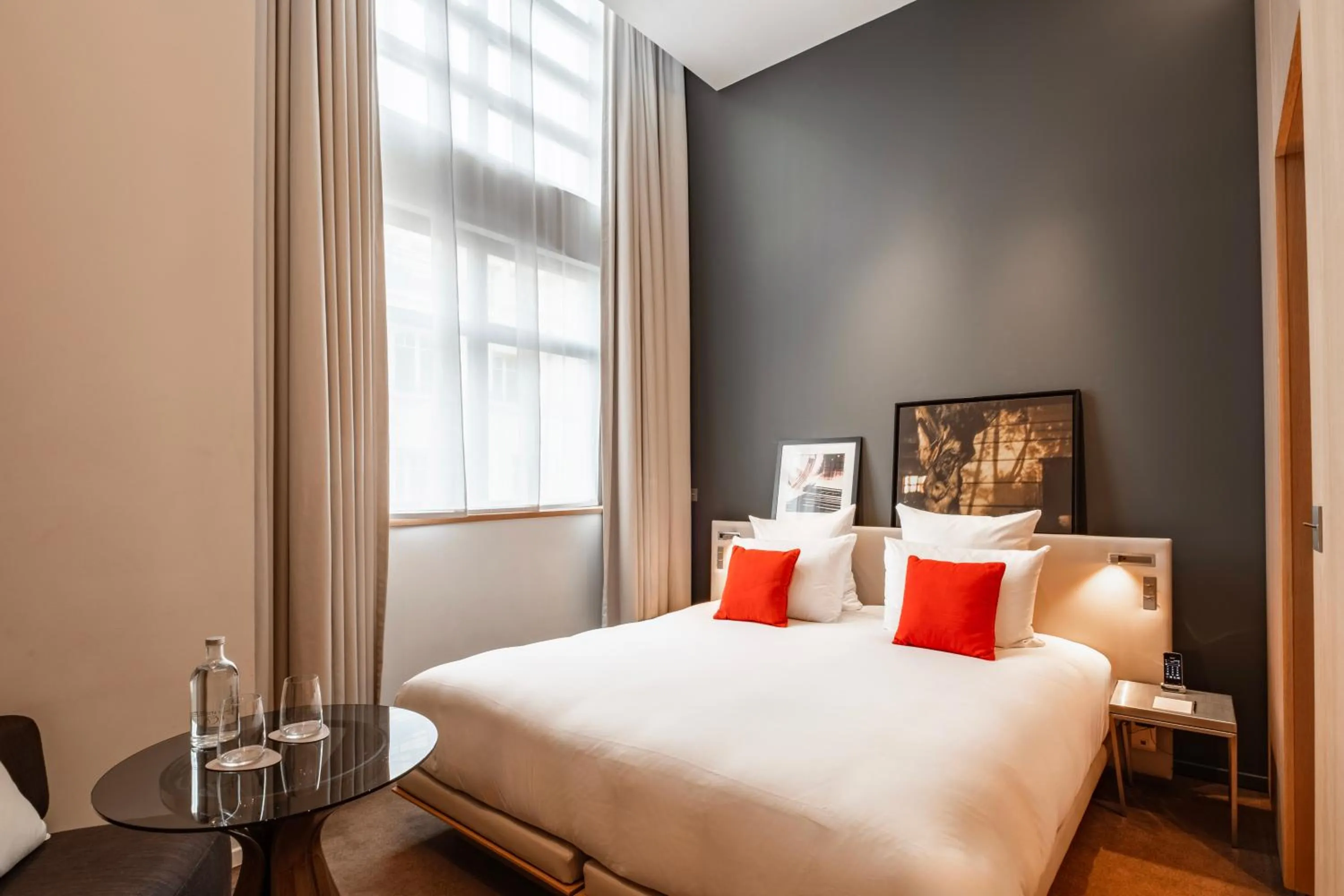 Bedroom, Bed in Le Cinq Codet
