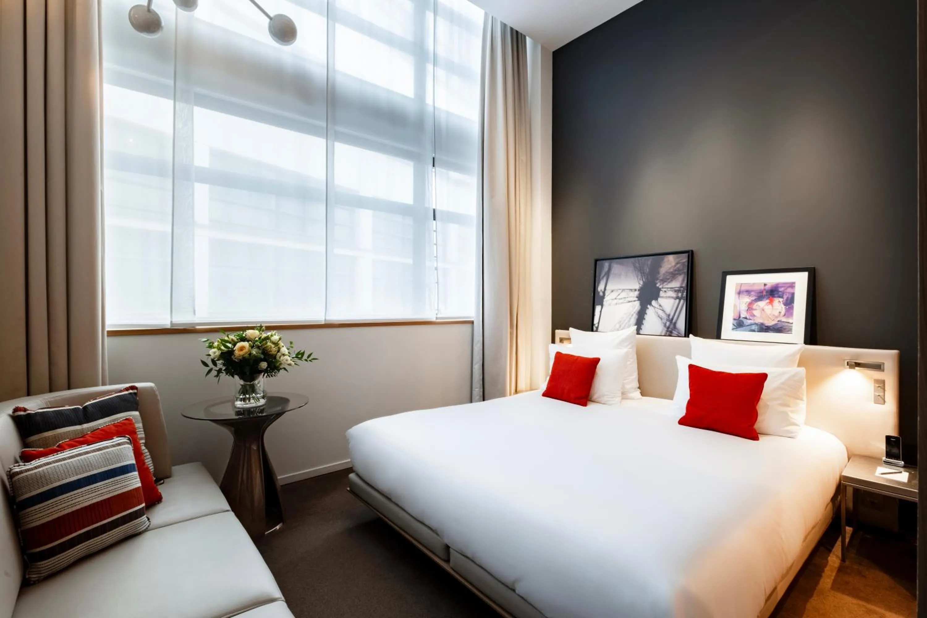 Bedroom, Bed in Le Cinq Codet