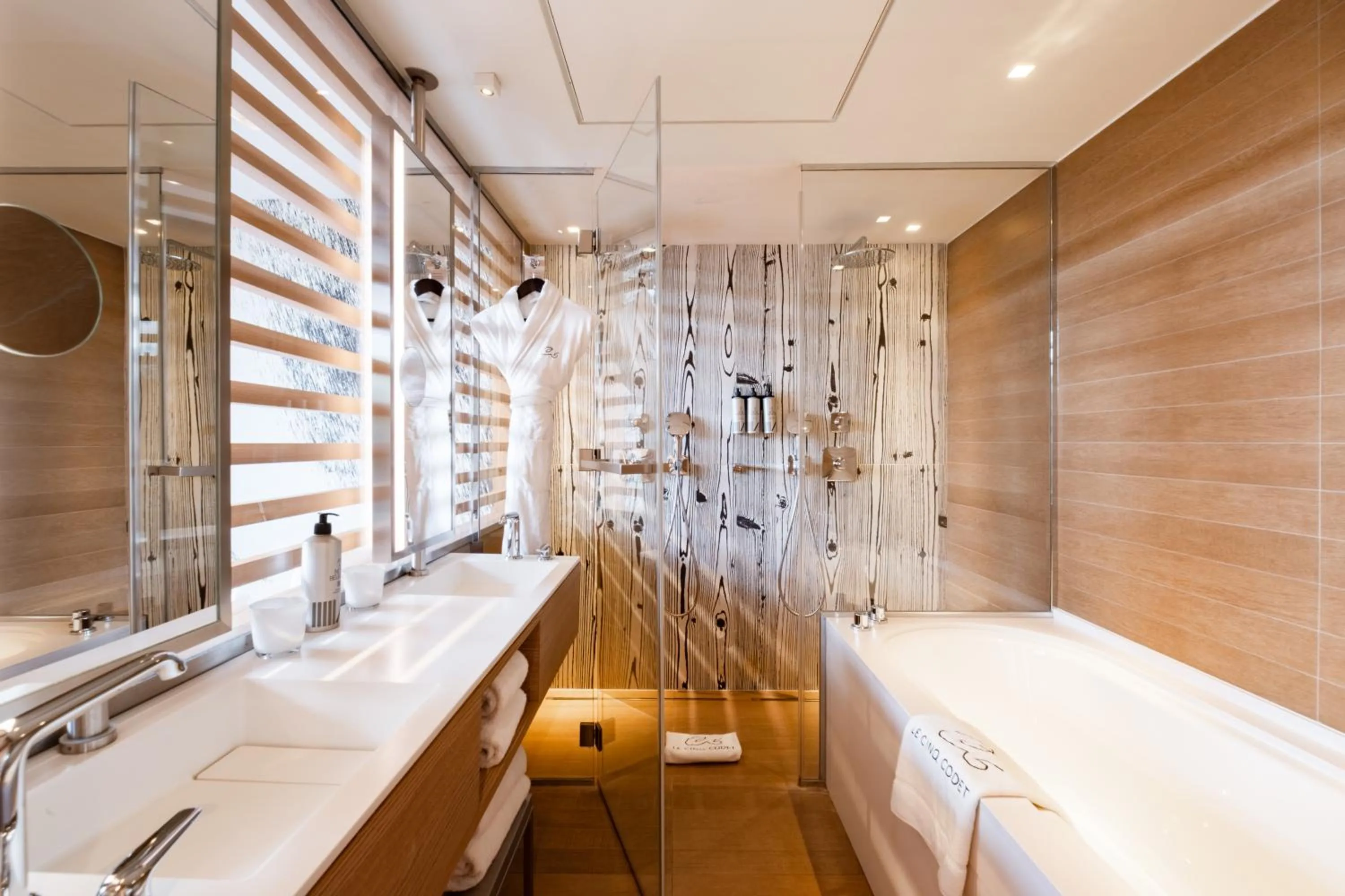 Bathroom in Le Cinq Codet