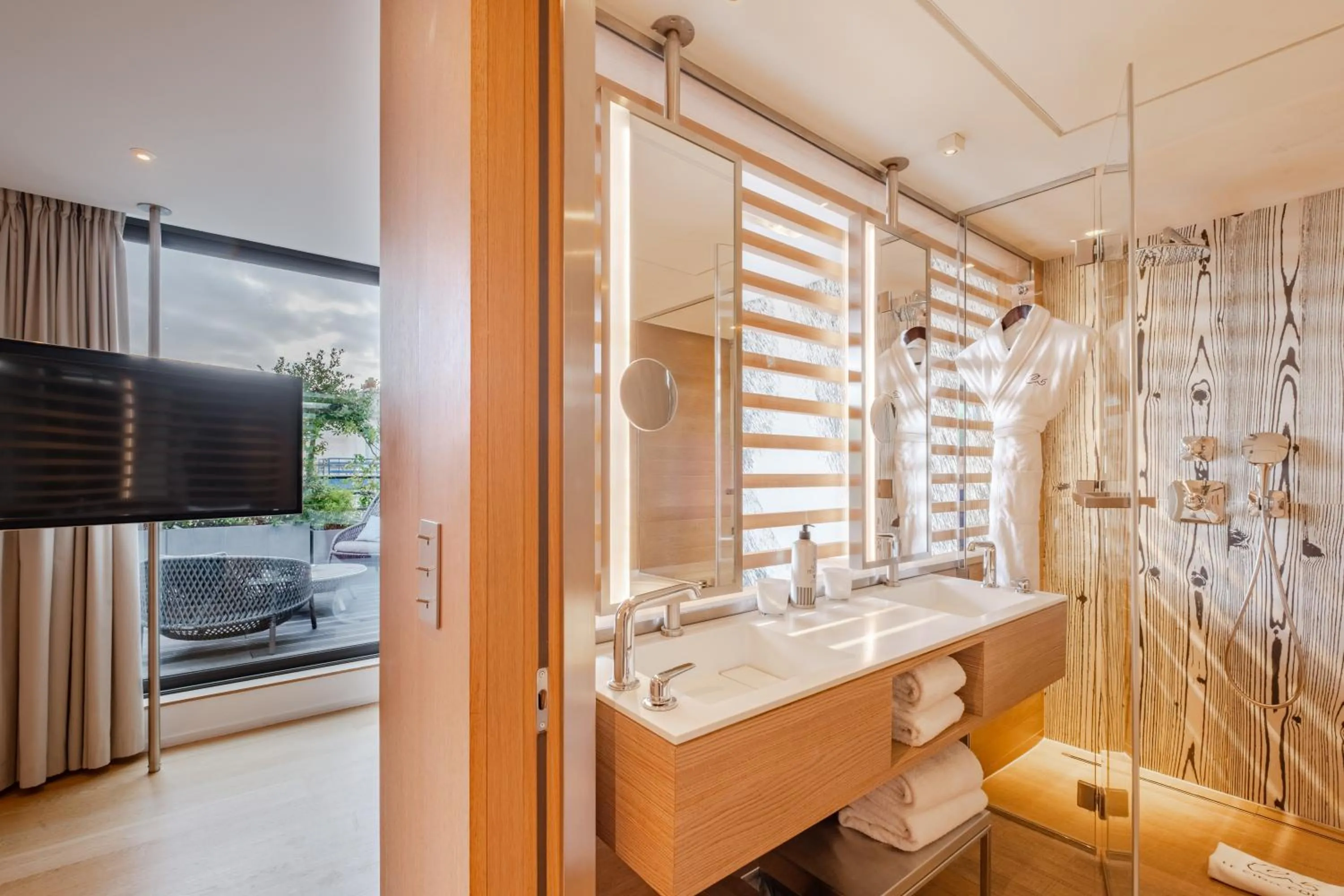 Bathroom in Le Cinq Codet