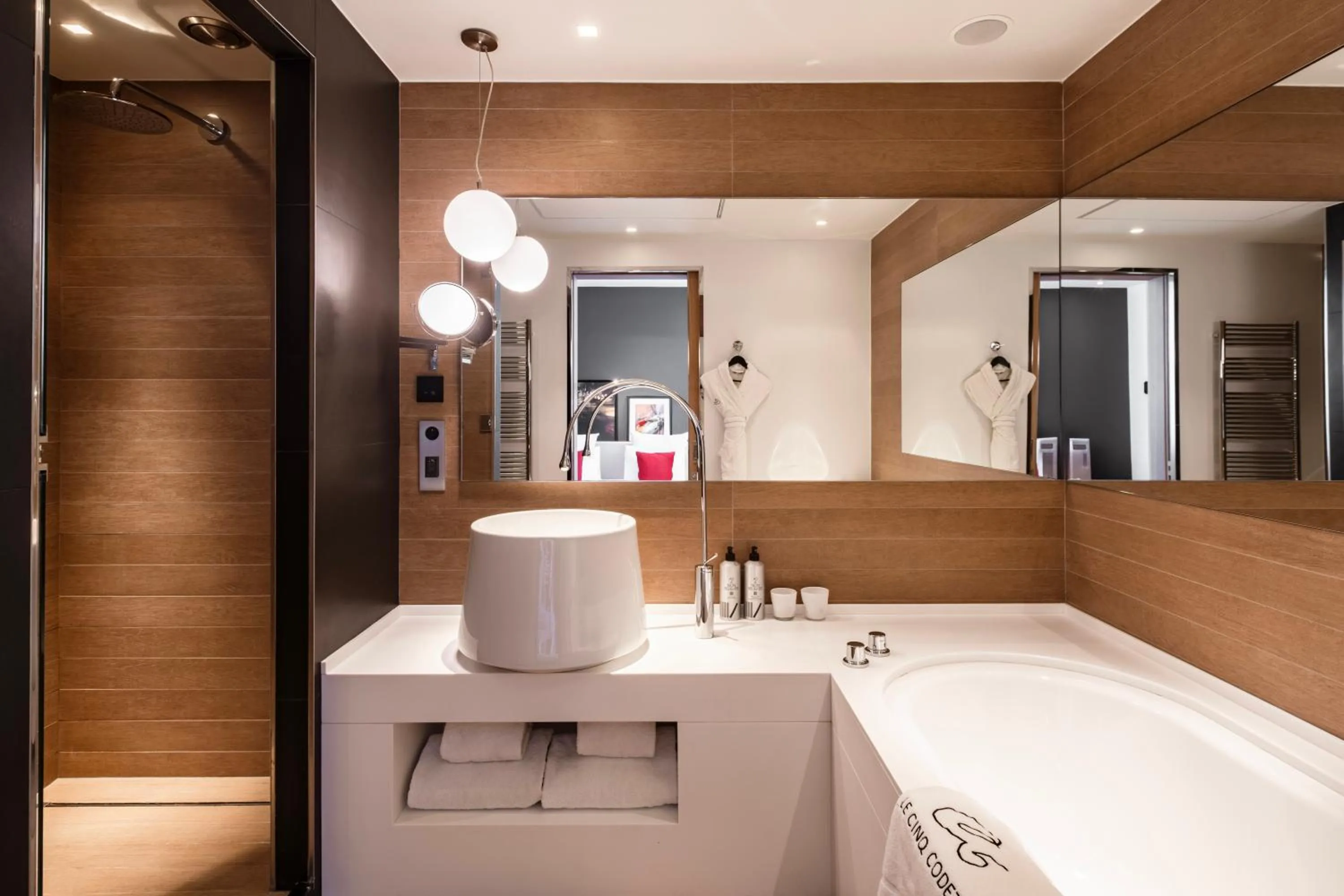 Bathroom in Le Cinq Codet