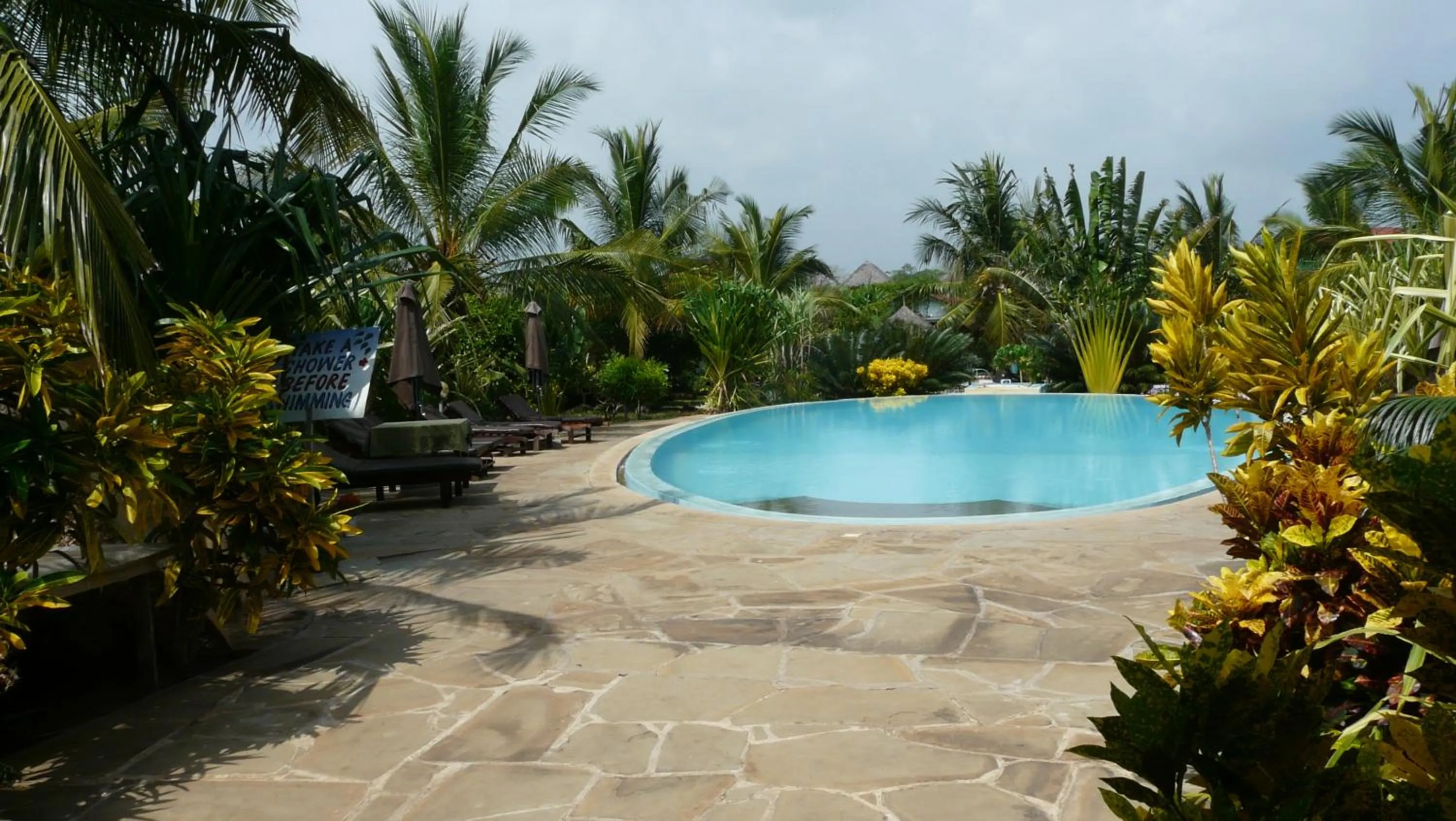 Day in African Dream Cottages - Diani Beach