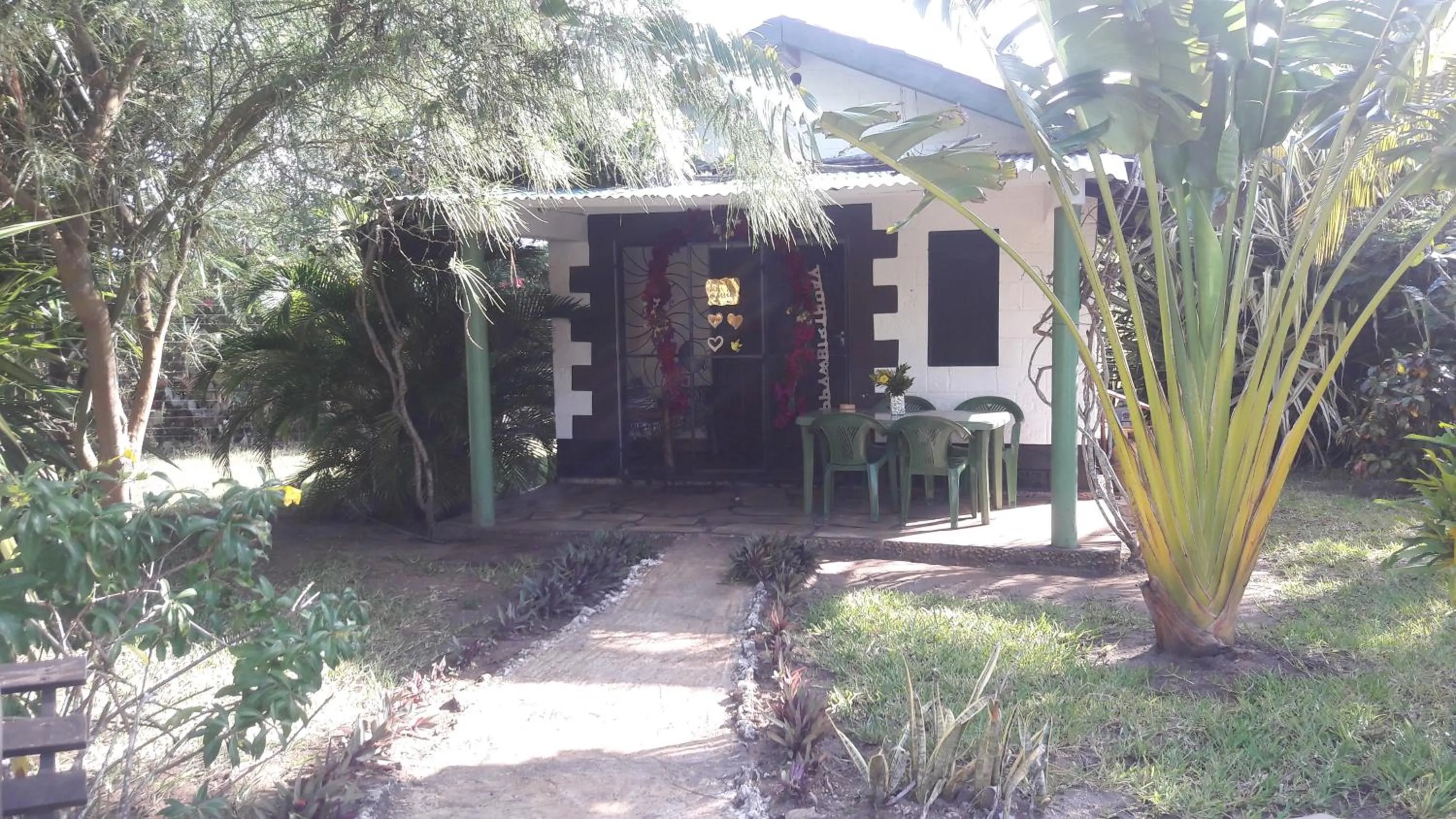 Garden in African Dream Cottages - Diani Beach