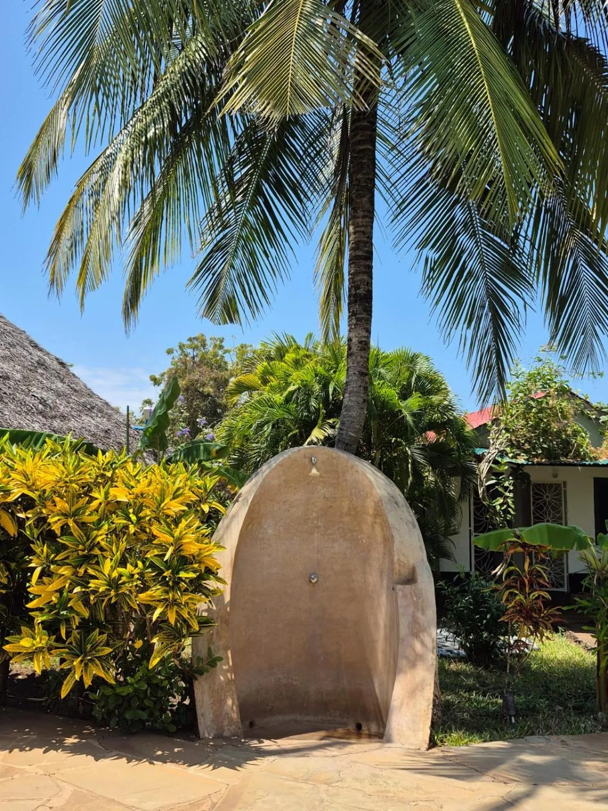 Garden in African Dream Cottages - Diani Beach