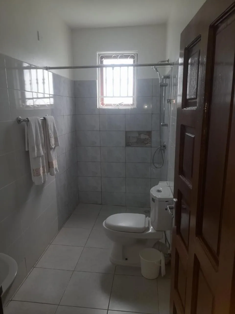 Bathroom in African Dream Cottages - Diani Beach