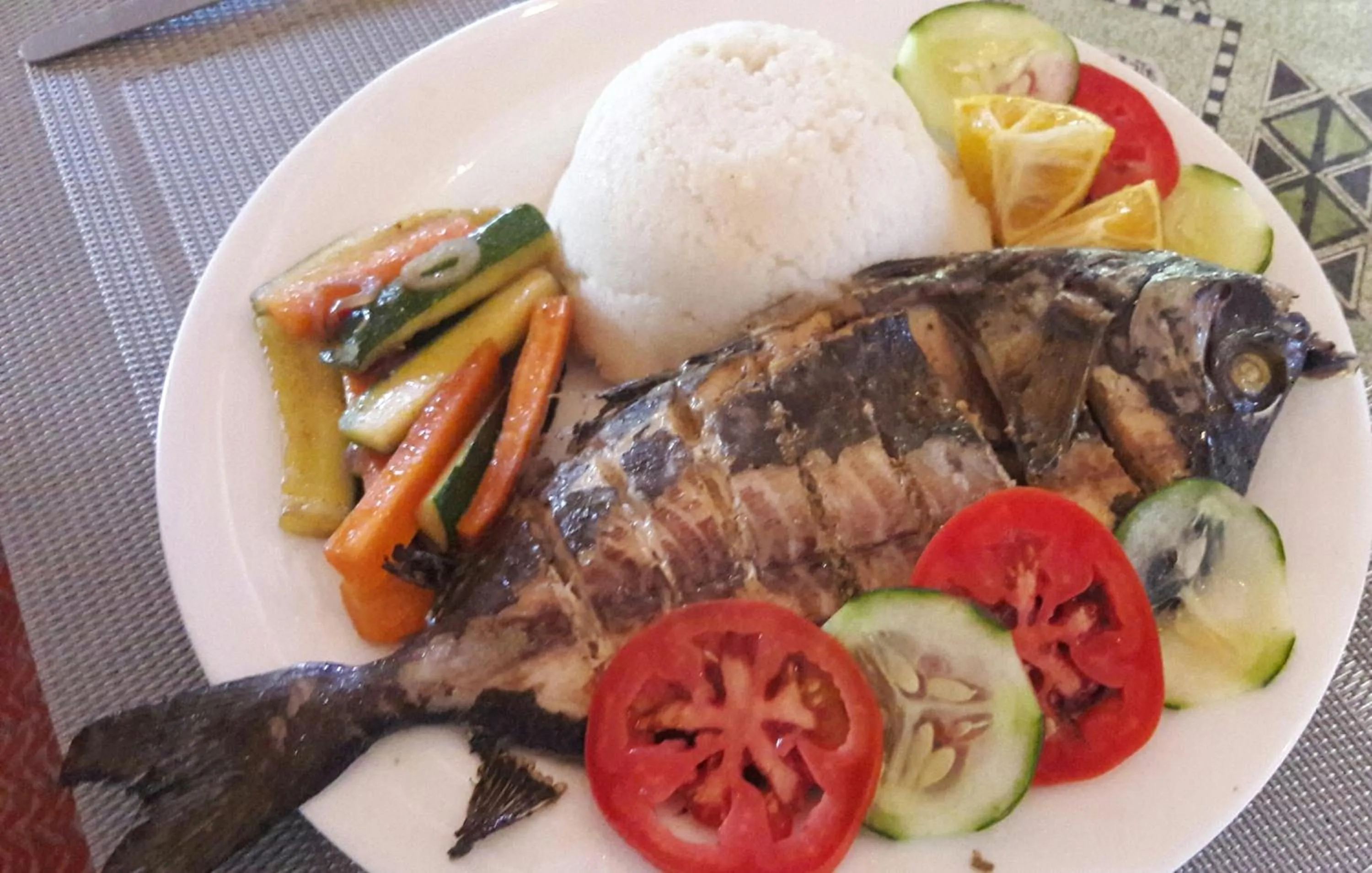 Restaurant/places to eat in African Dream Cottages - Diani Beach