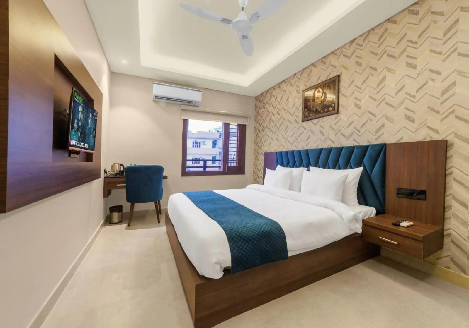 Bed in HOTEL GOLDEN PEACOCK