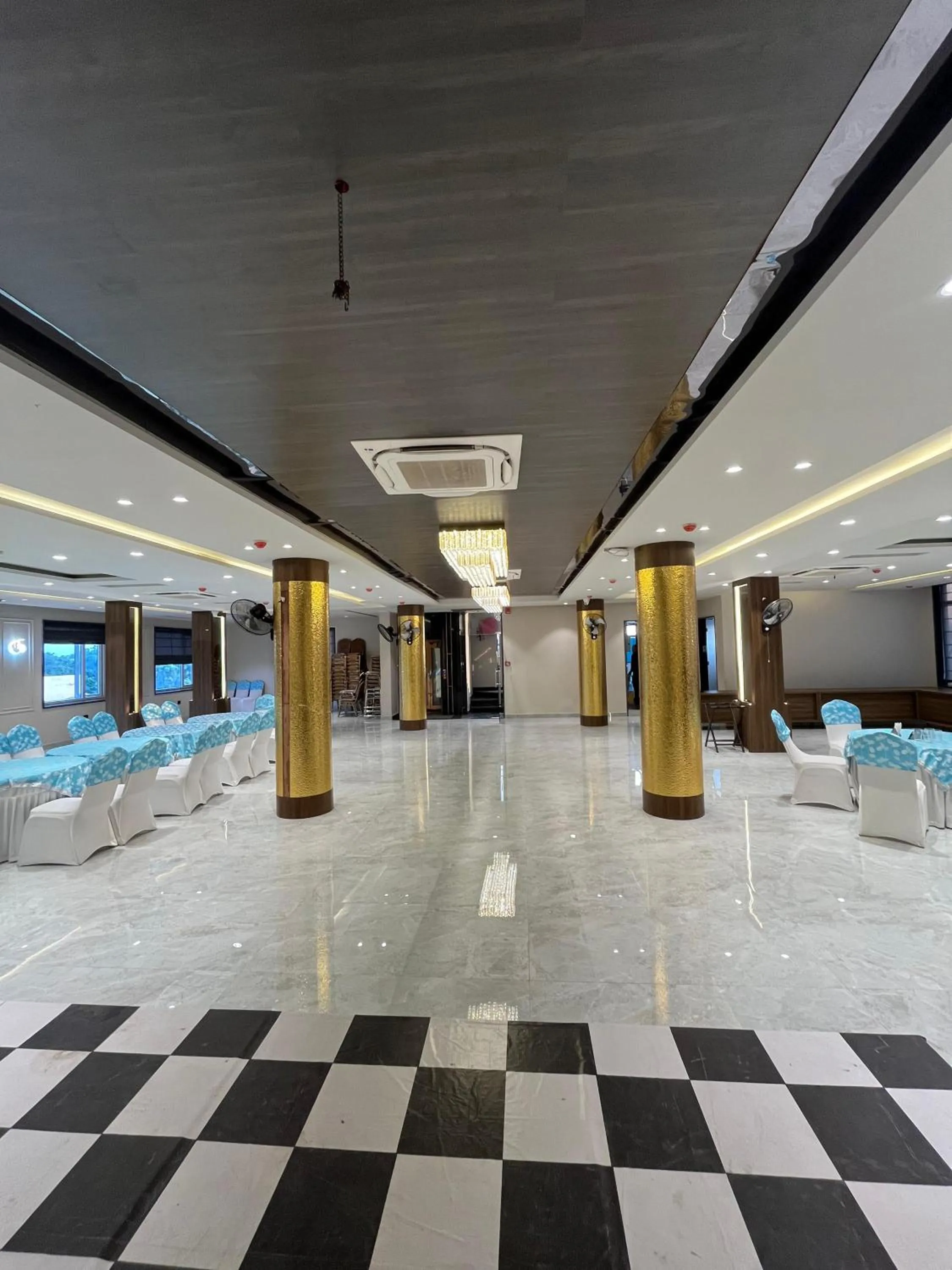Banquet/Function facilities in HOTEL GOLDEN PEACOCK