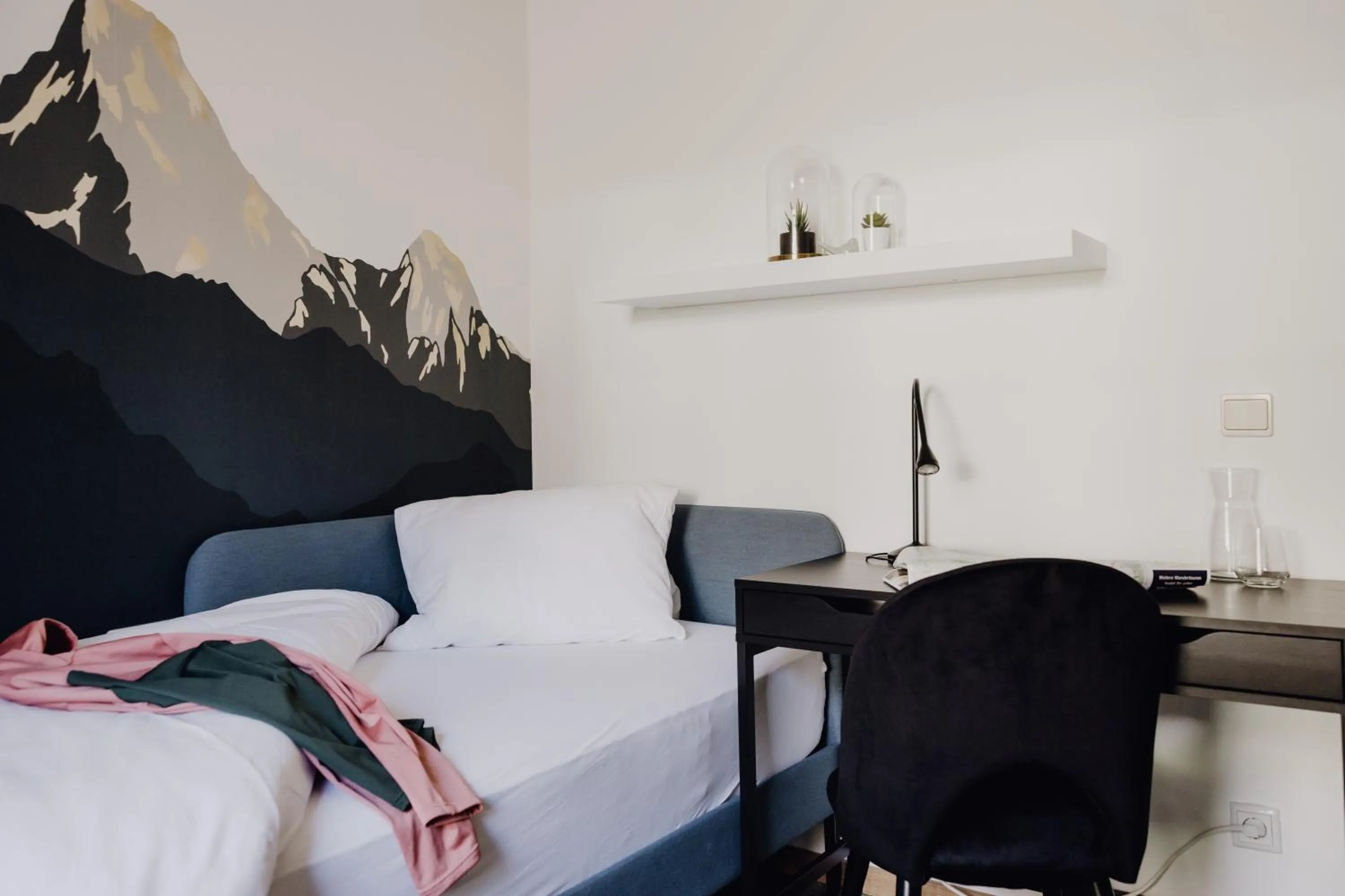 Photo of the whole room, Bed in Dorfcafe Unken Hotelpension sWirtshaus im Dorf