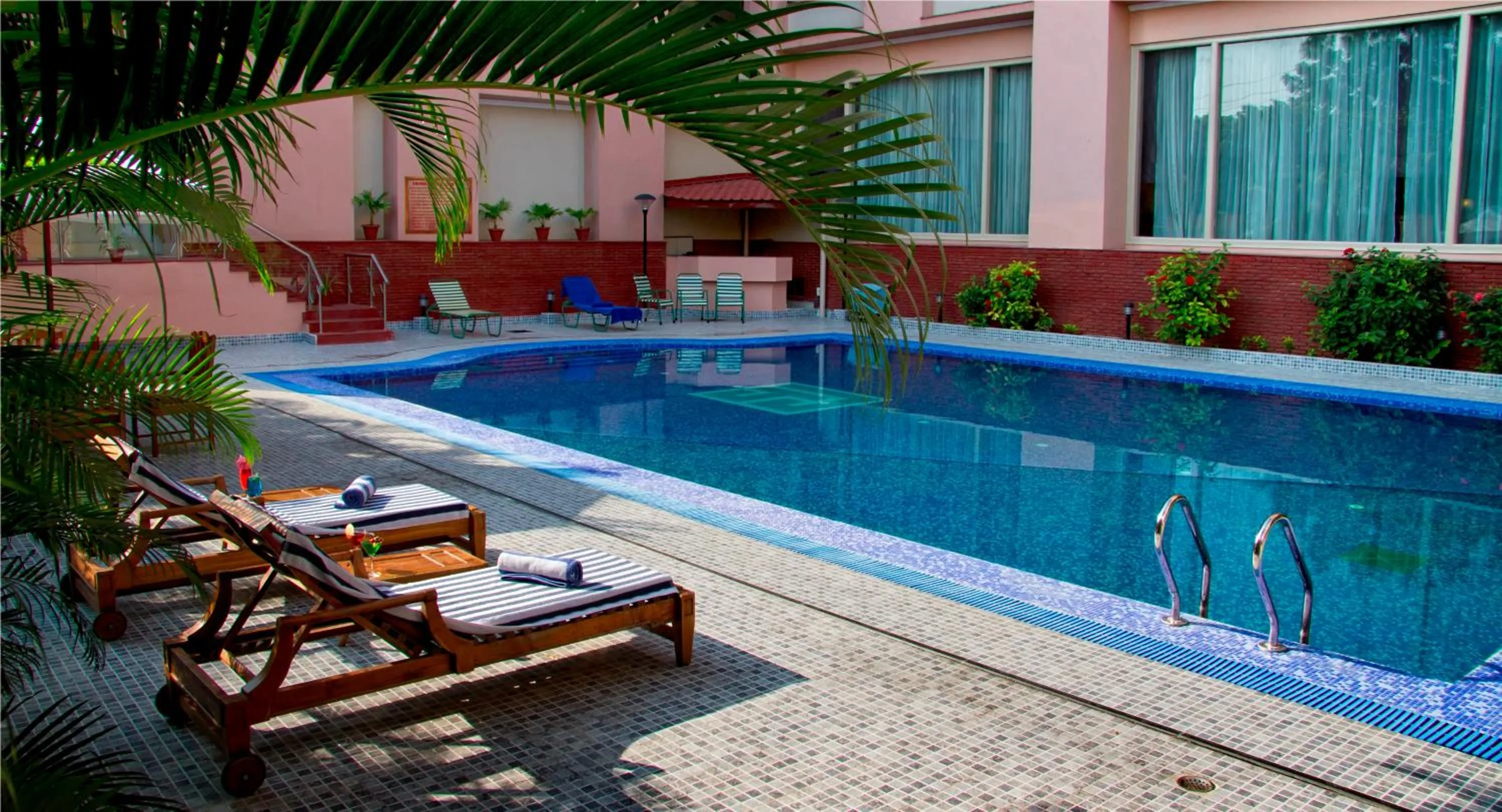 Swimming pool in The Piccadily