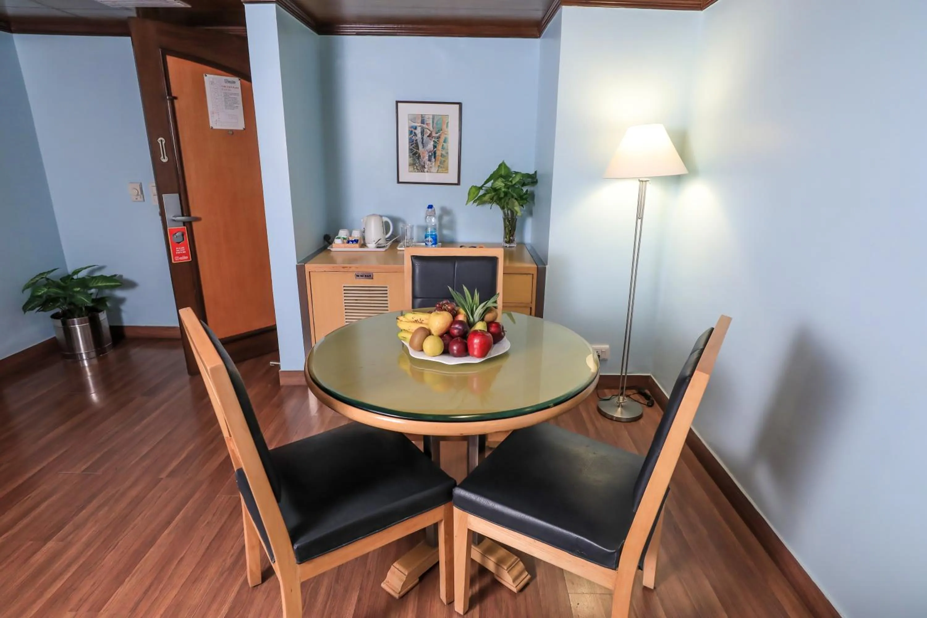 Dining area in The Piccadily