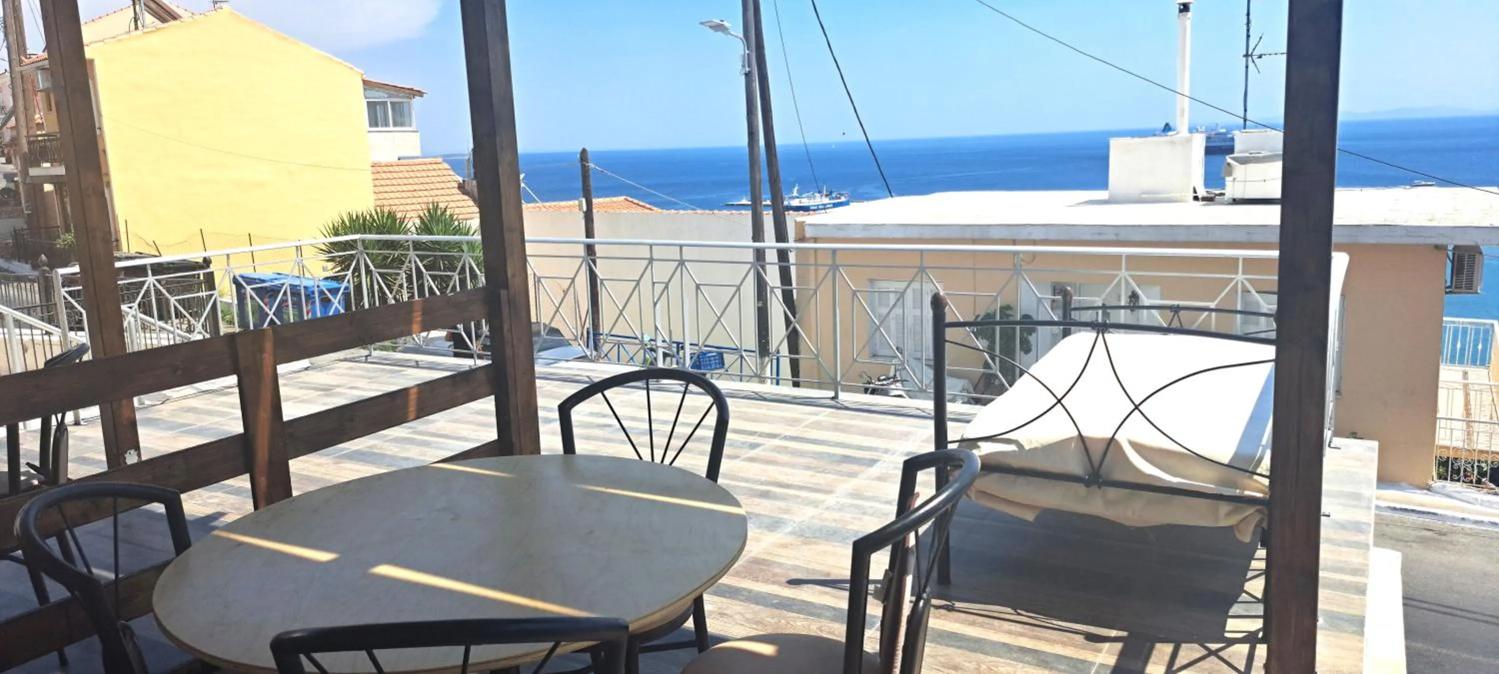 Patio in Jimmy's Apartments