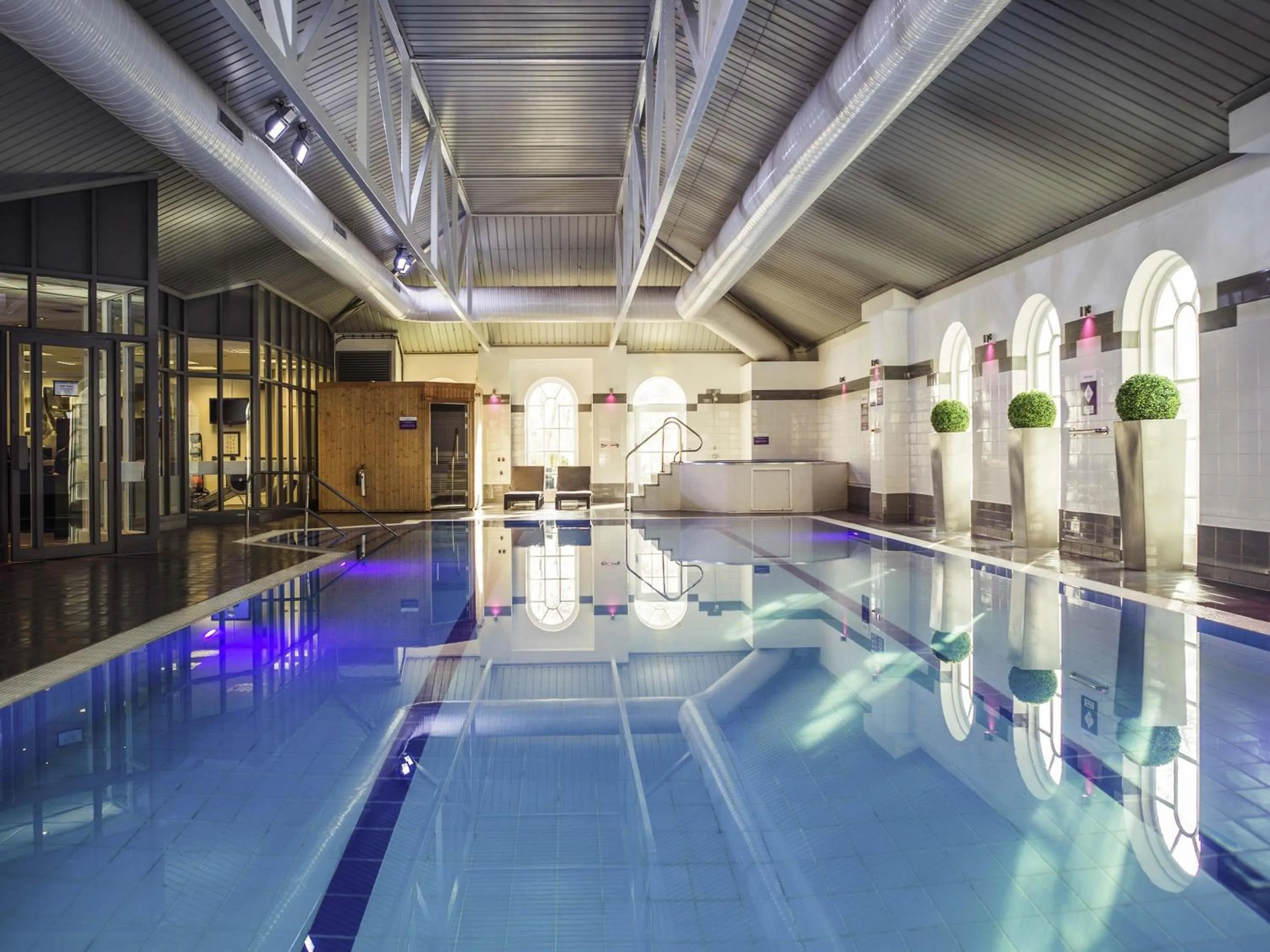 Pool view in Mercure Exeter Southgate Hotel