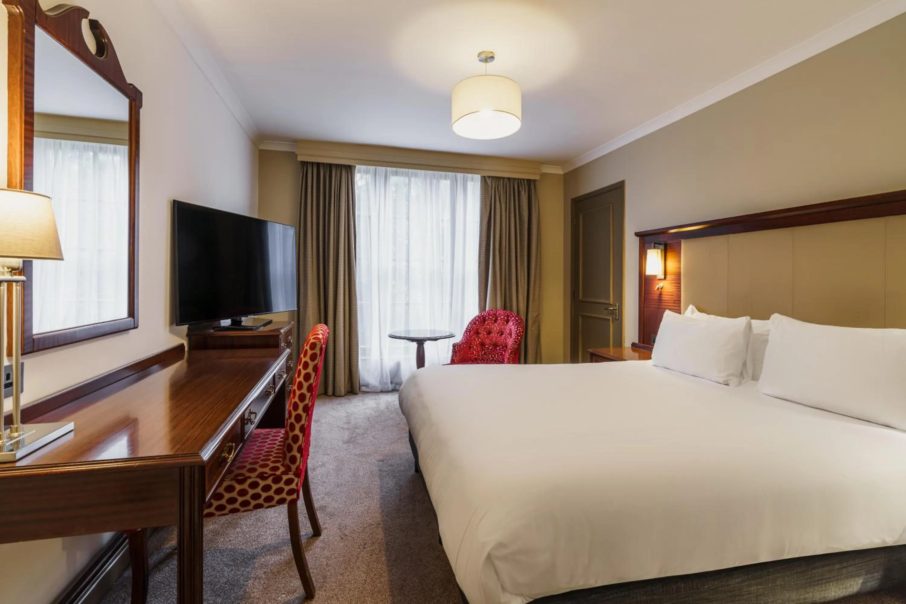 Bedroom, Bed in Mercure Exeter Southgate Hotel