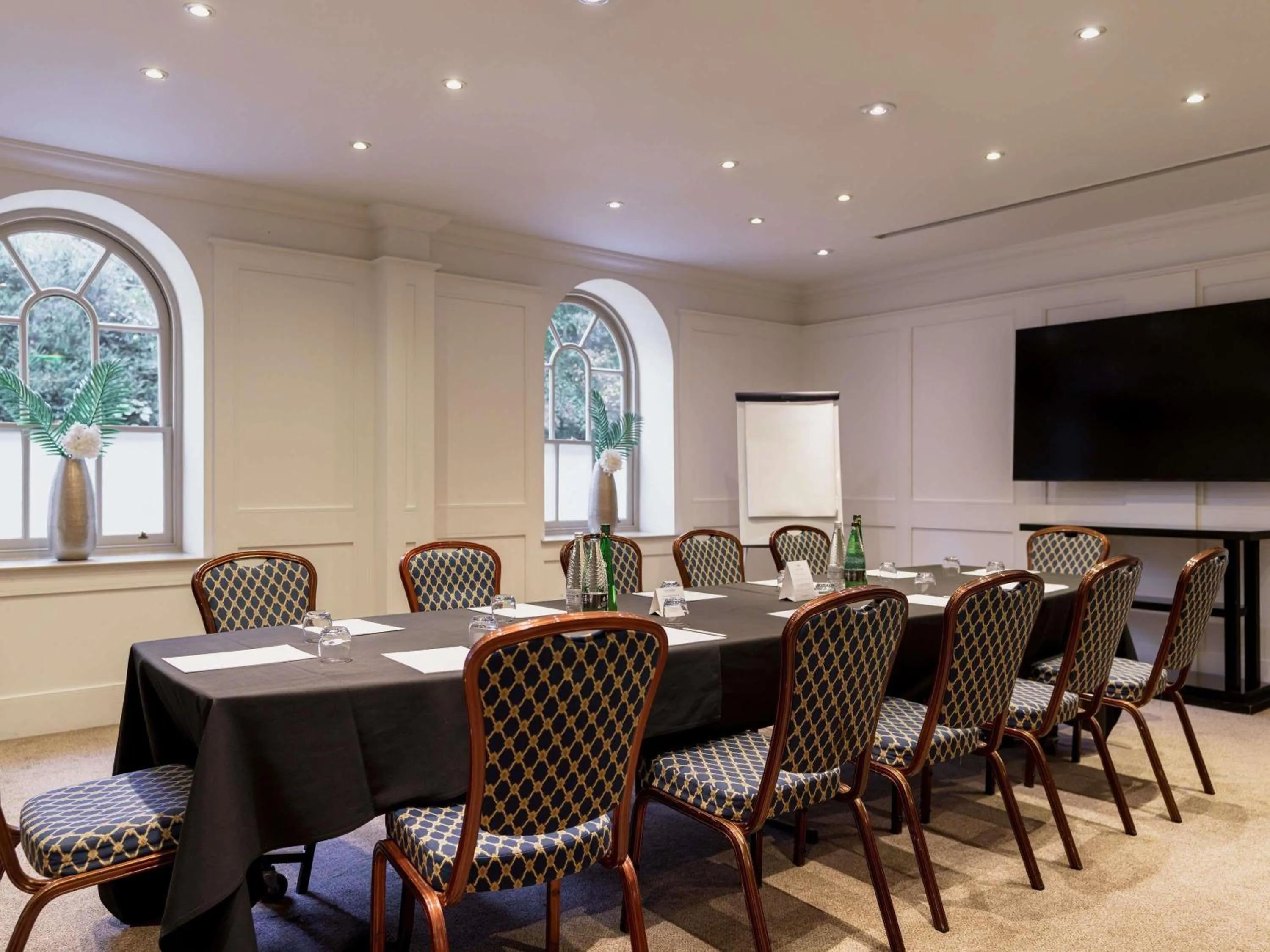 Meeting/conference room in Mercure Exeter Southgate Hotel