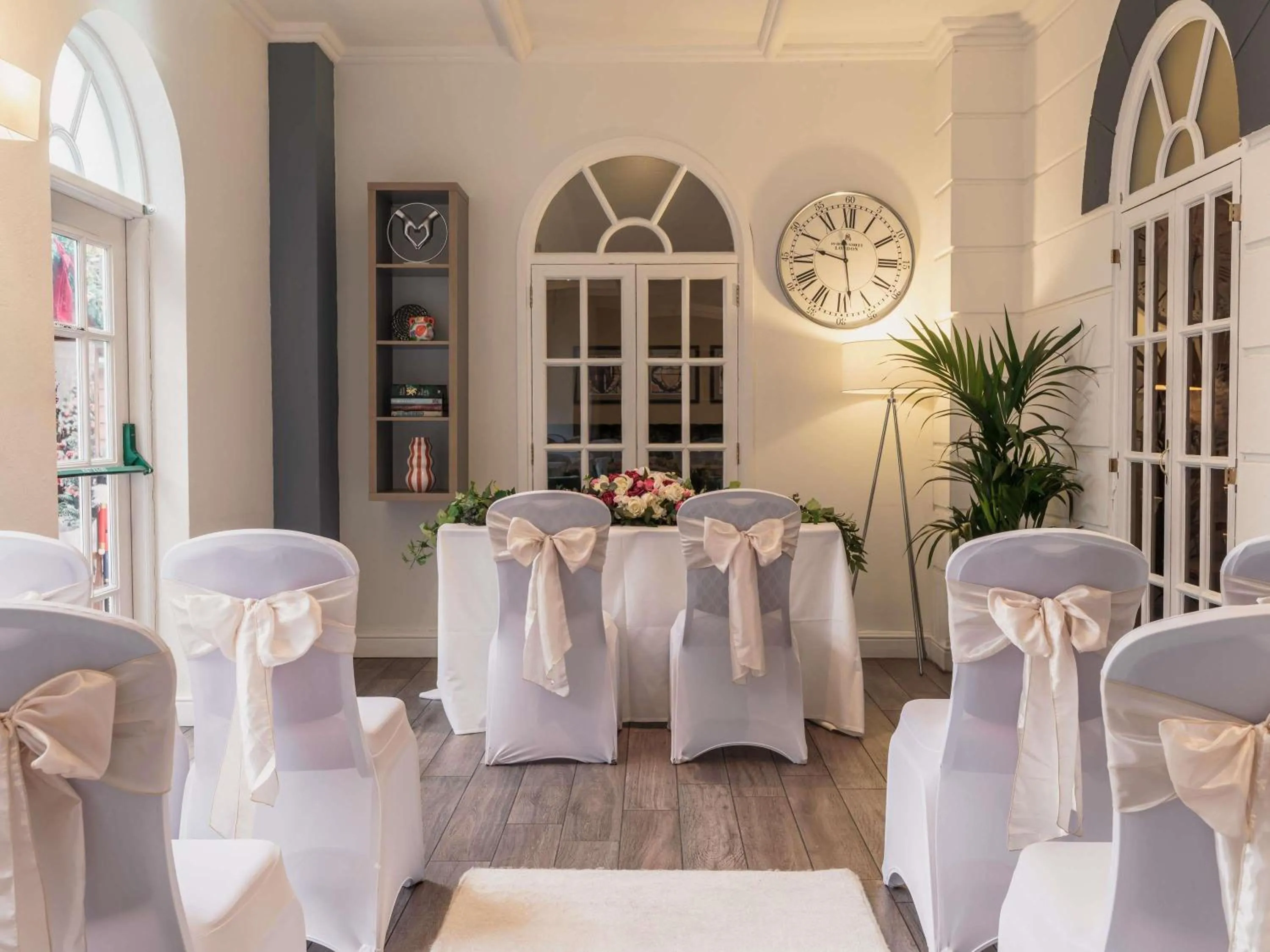 Meeting/conference room in Mercure Exeter Southgate Hotel