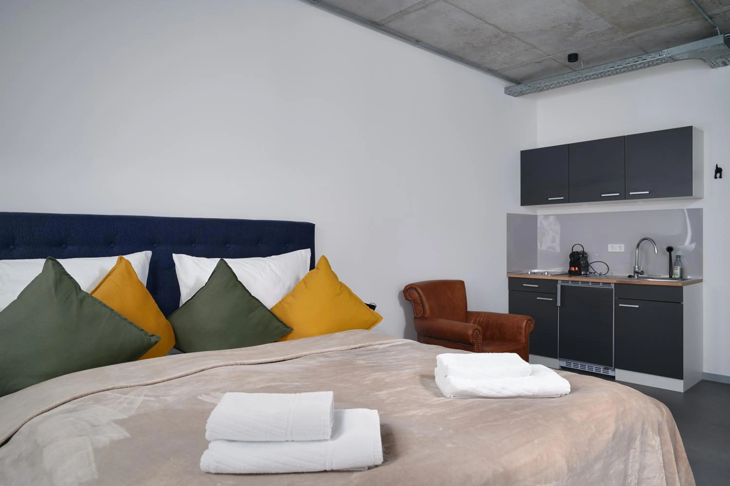 Bed in Stylisches Studio im Herzen Leipzigs