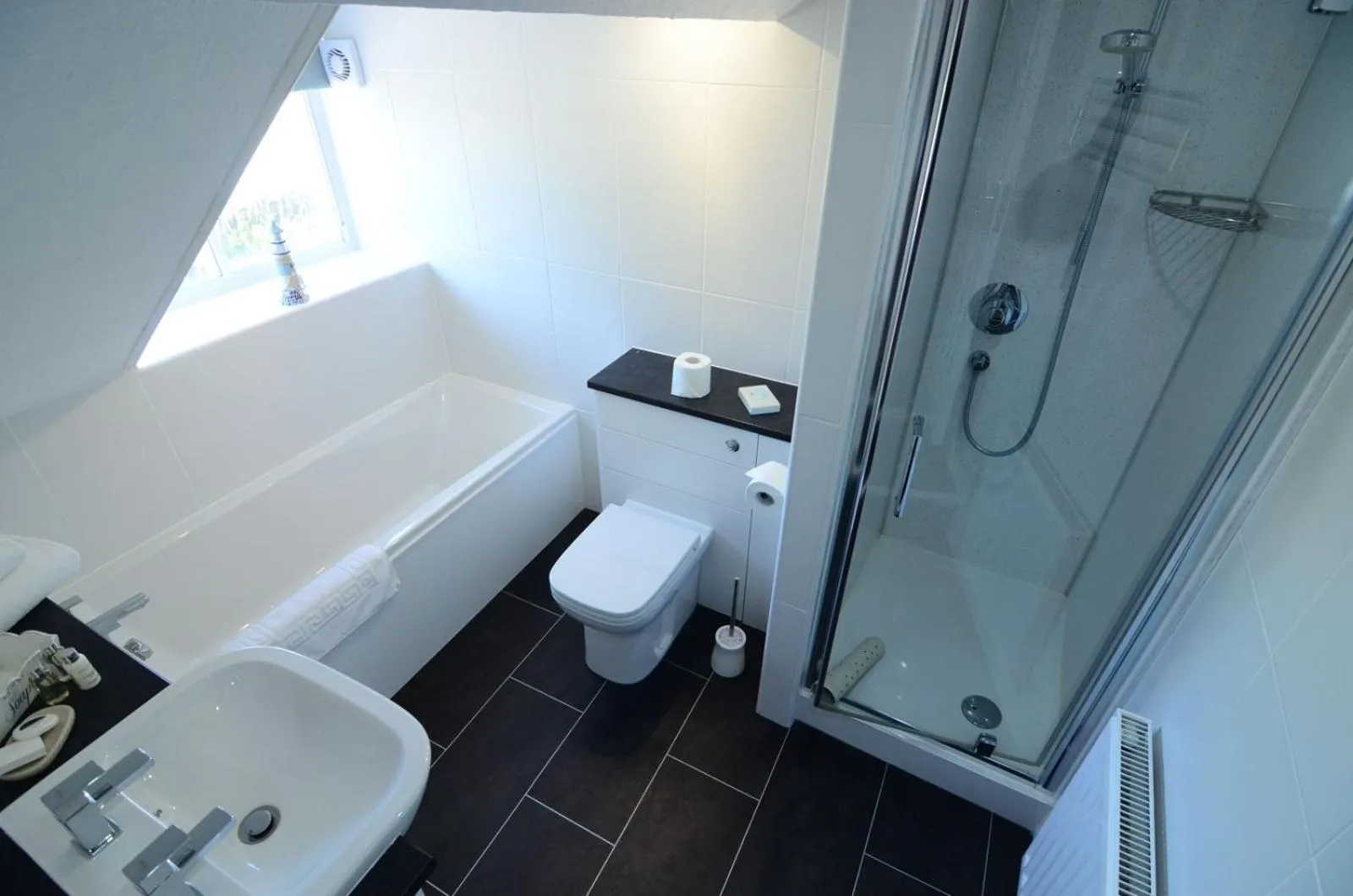 Bathroom in Ellerby Country Inn