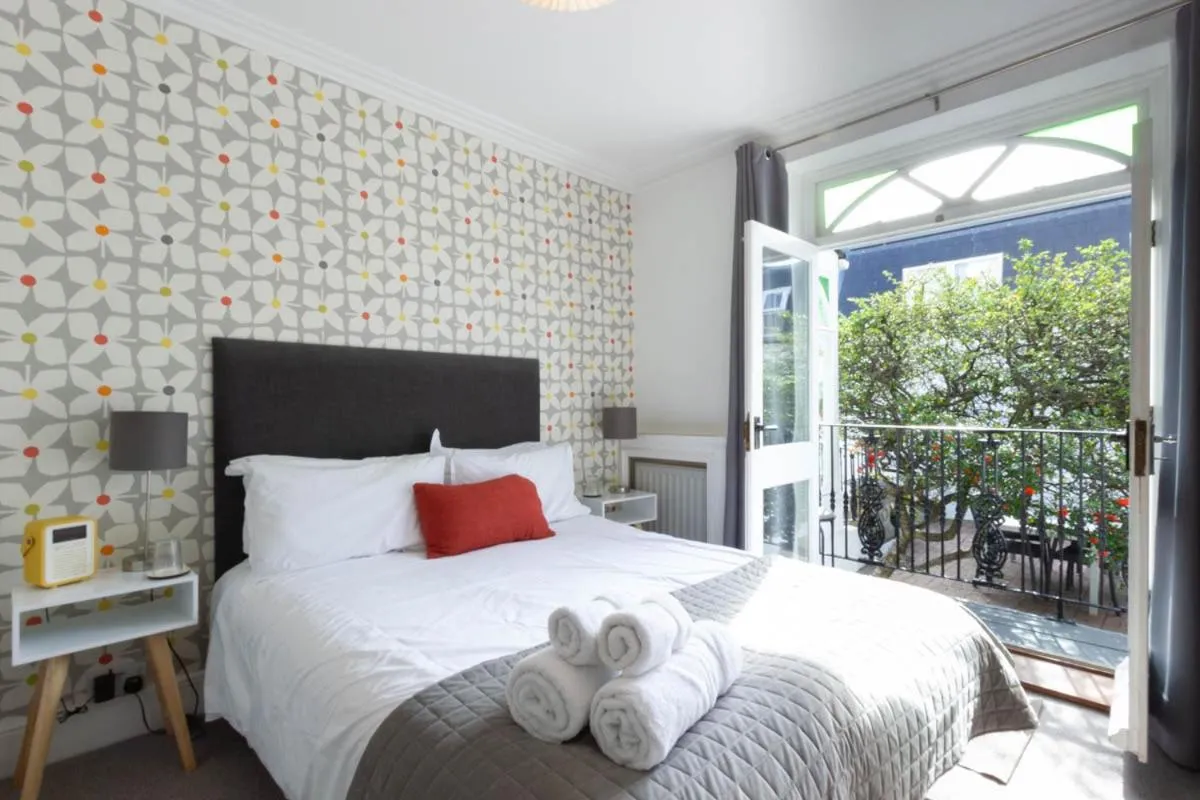 Balcony/Terrace, Bed in The White House