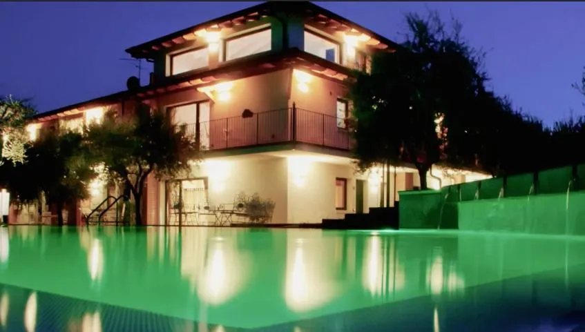 Swimming pool in Residence Ulivi