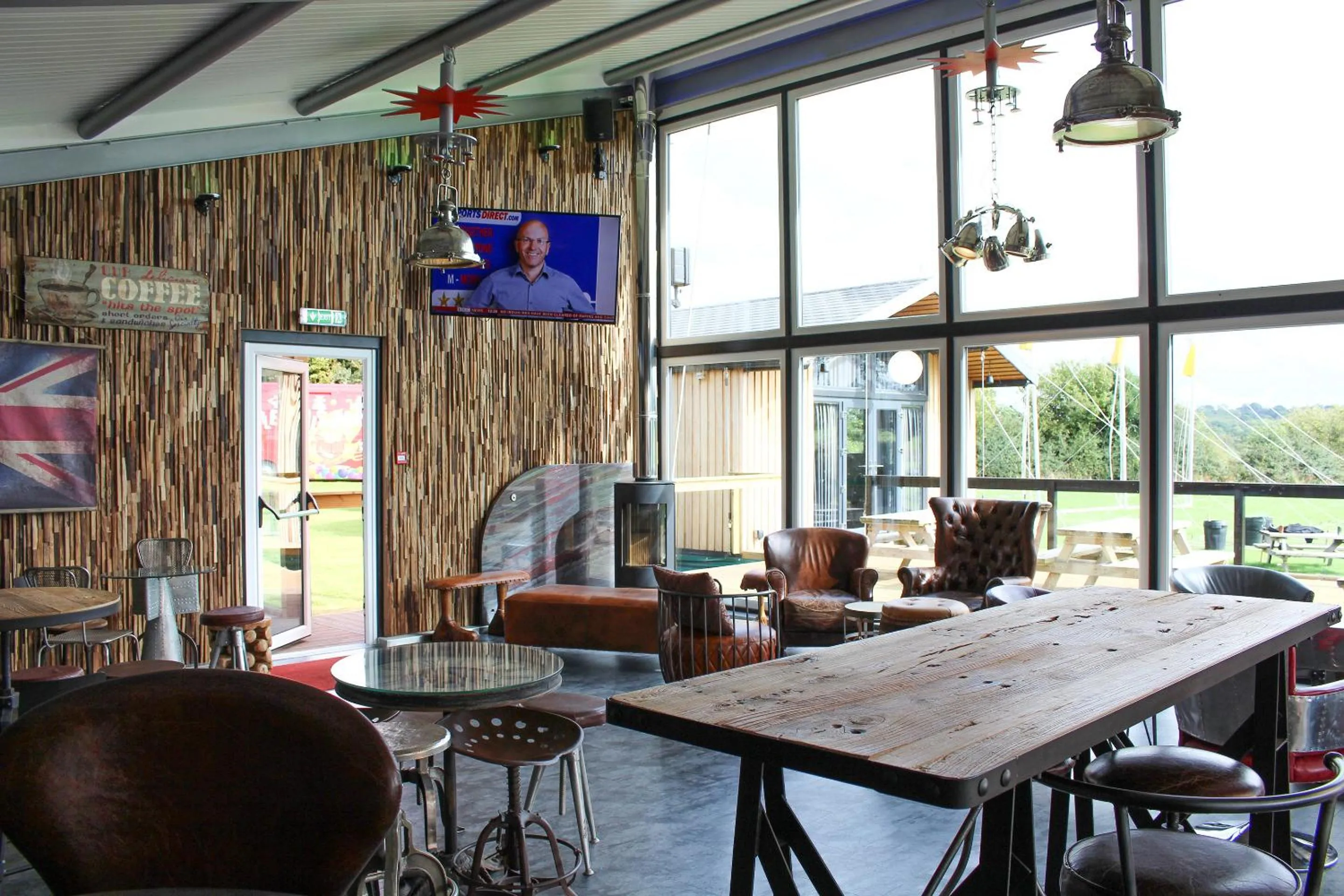 Restaurant/places to eat in Old Hall House, NEC