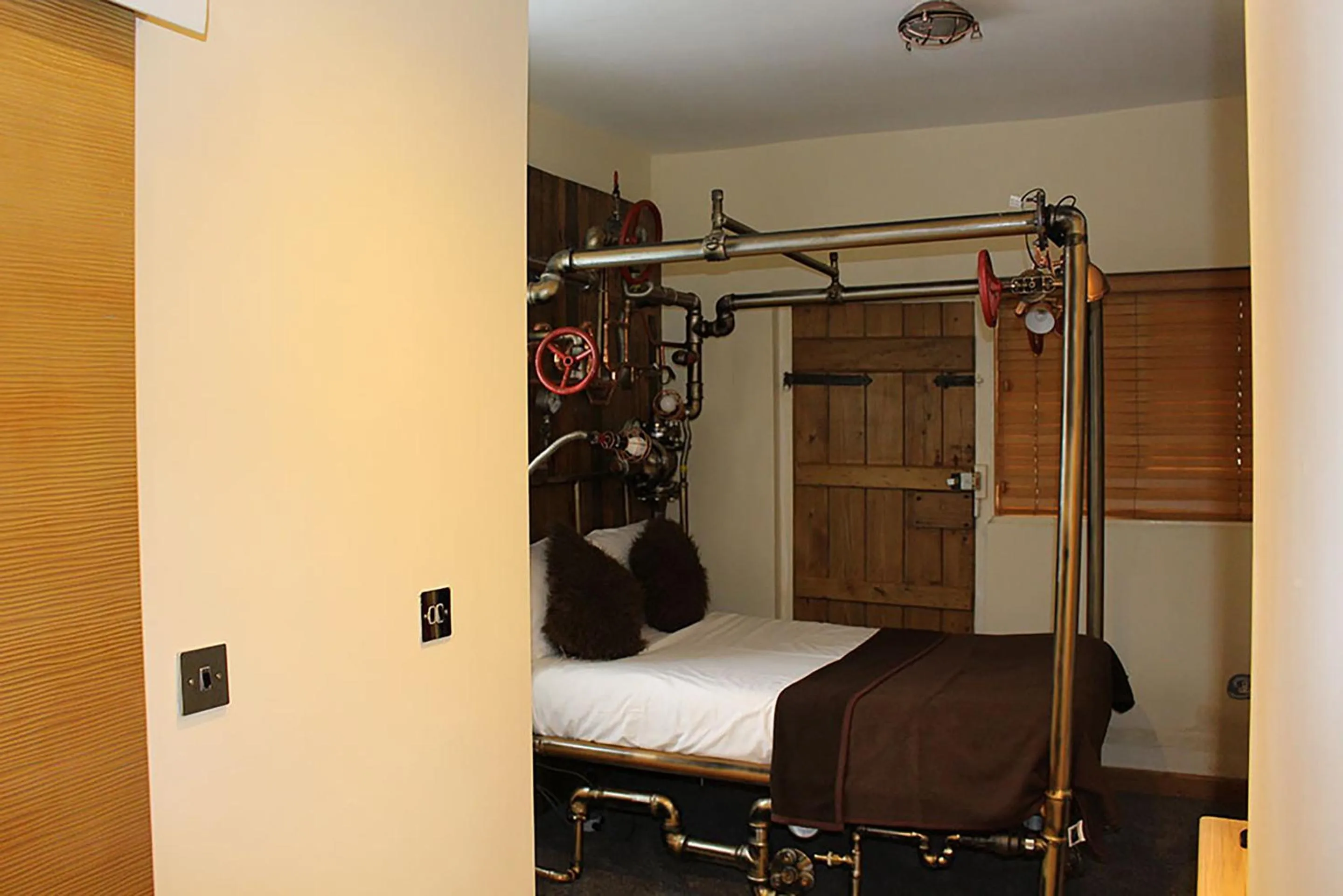 Bed in Old Hall House, NEC