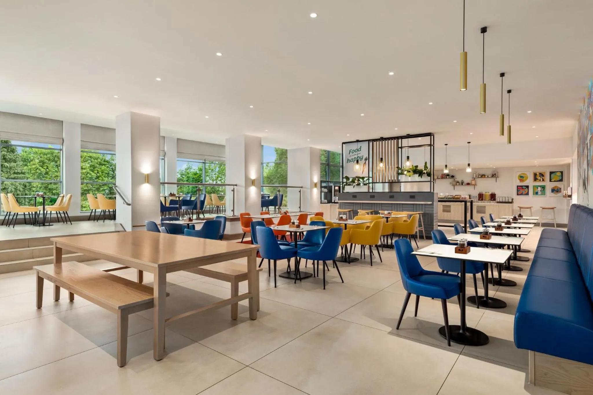 Lounge or bar in Holiday Inn Birmingham Airport - NEC by IHG