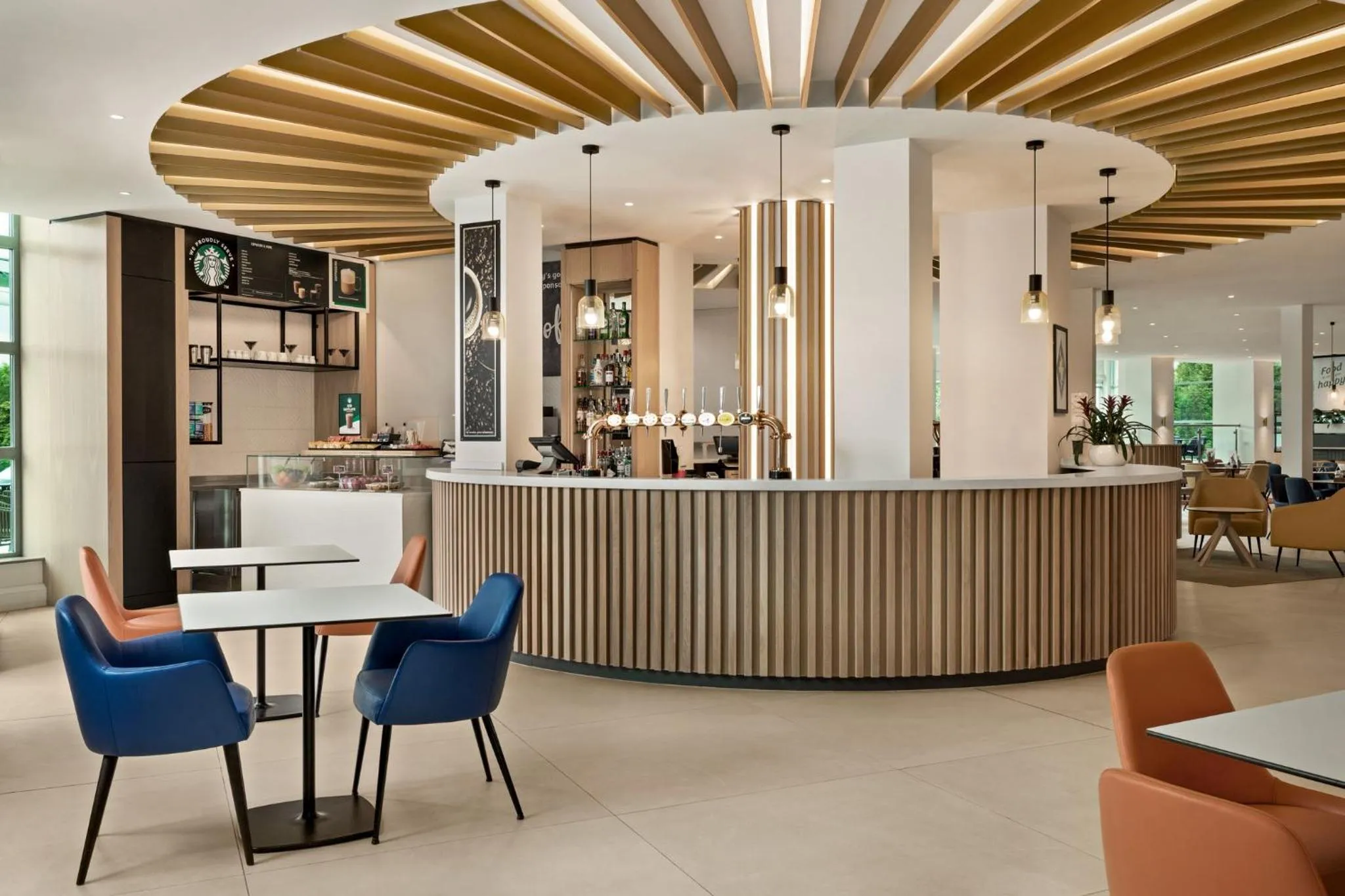 Lounge or bar in Holiday Inn Birmingham Airport - NEC by IHG