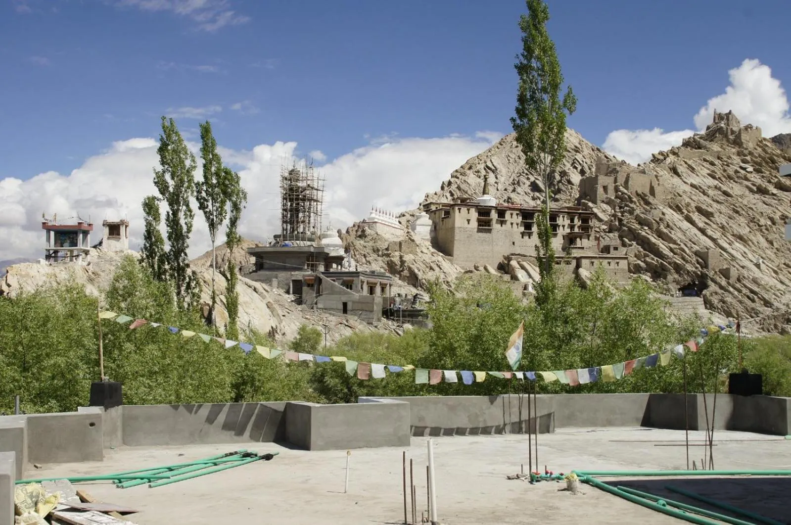 Neighbourhood in Paradise Shey