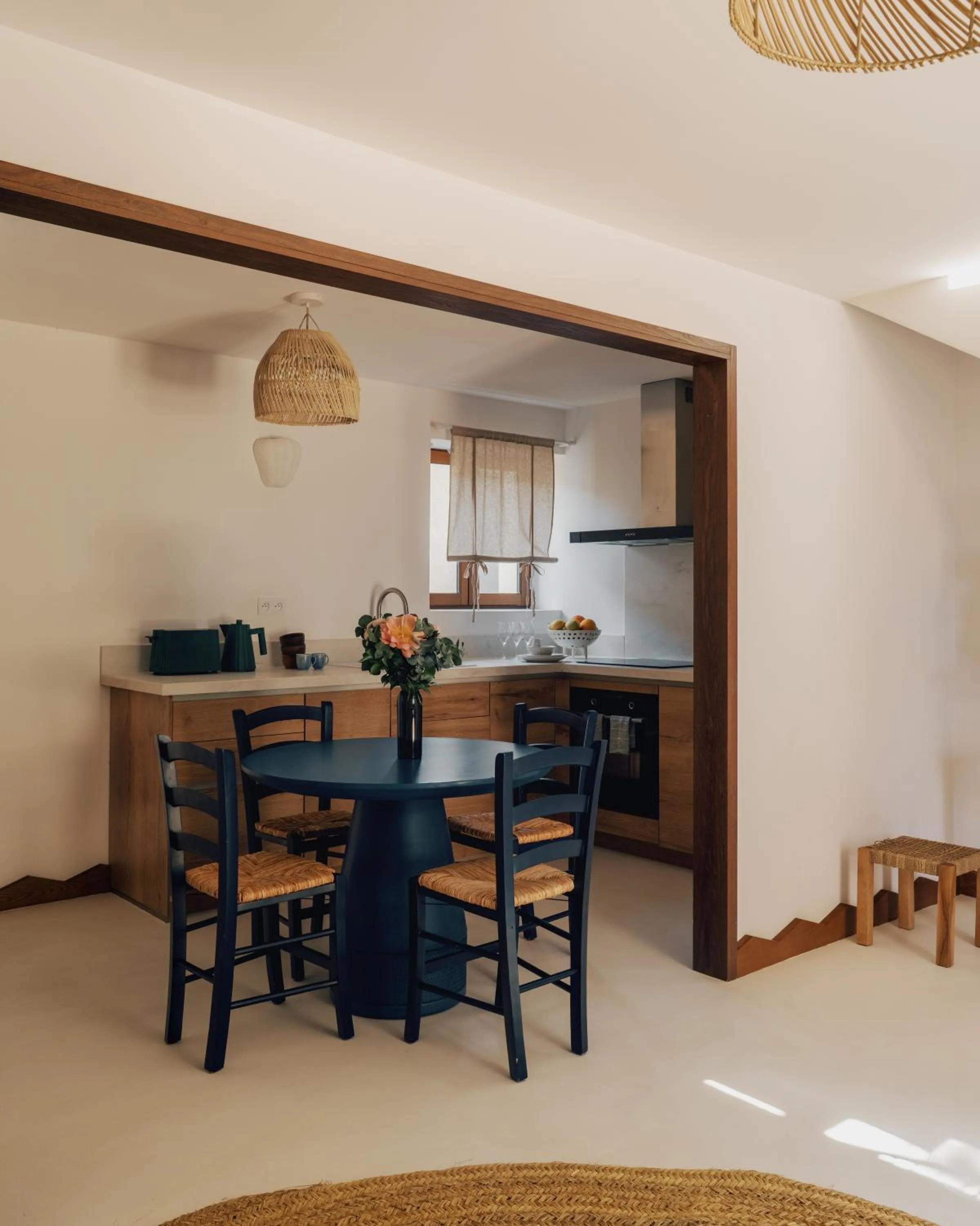 Kitchen or kitchenette in Boutique Hôtel Responsable et Restaurant Basgi Basgi