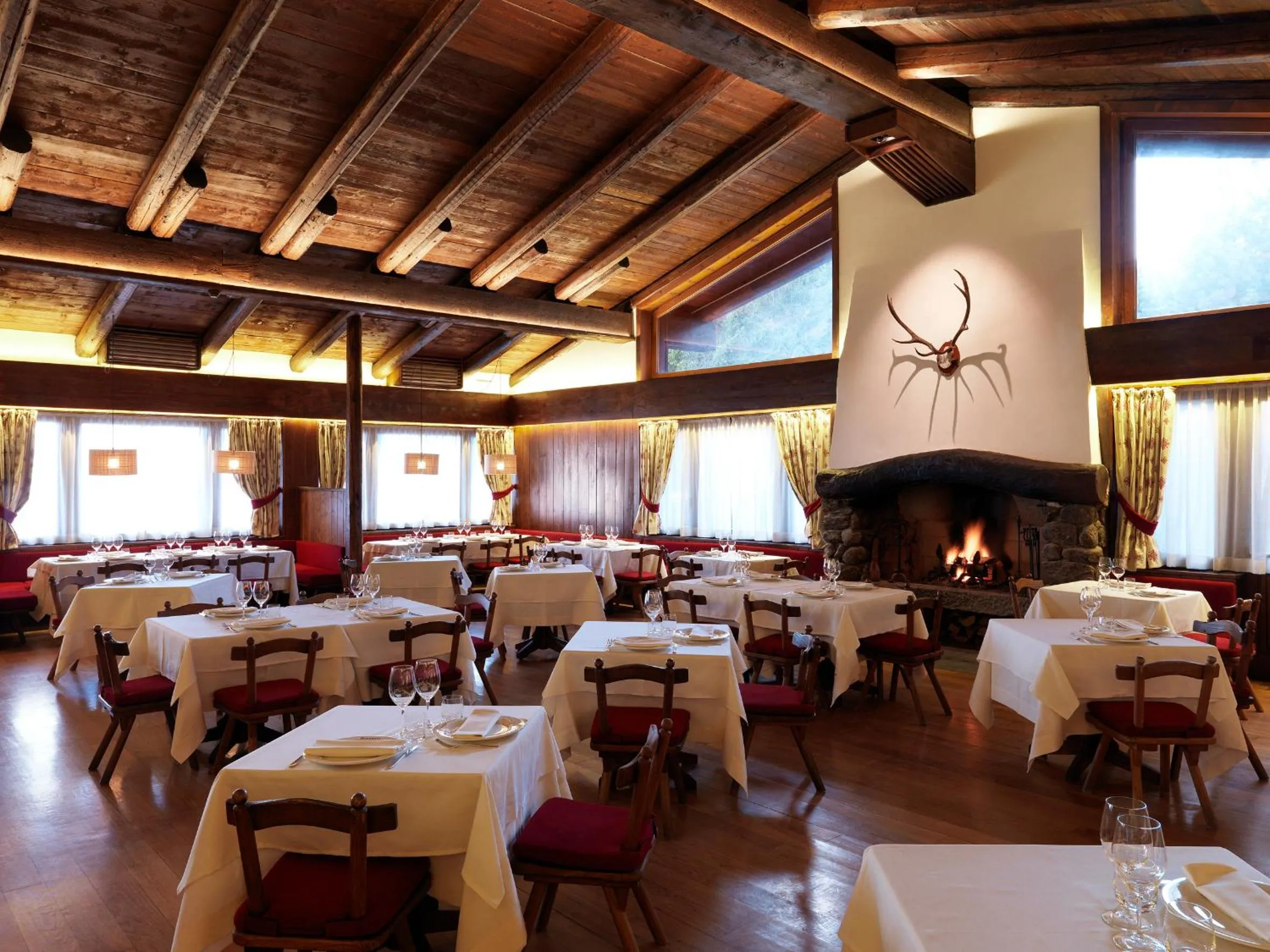 Restaurant/places to eat in Albergo Ristorante Bucaneve