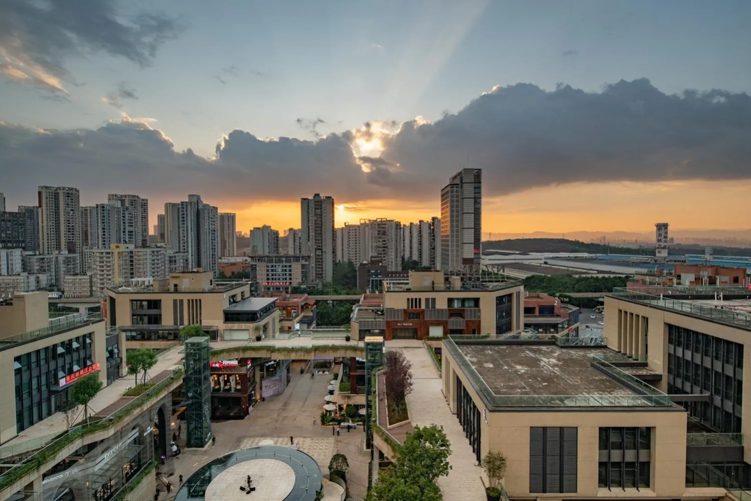 Quiet street view in Wuyu Hotel - Chongqing Jiangbei Airport & Light Rail