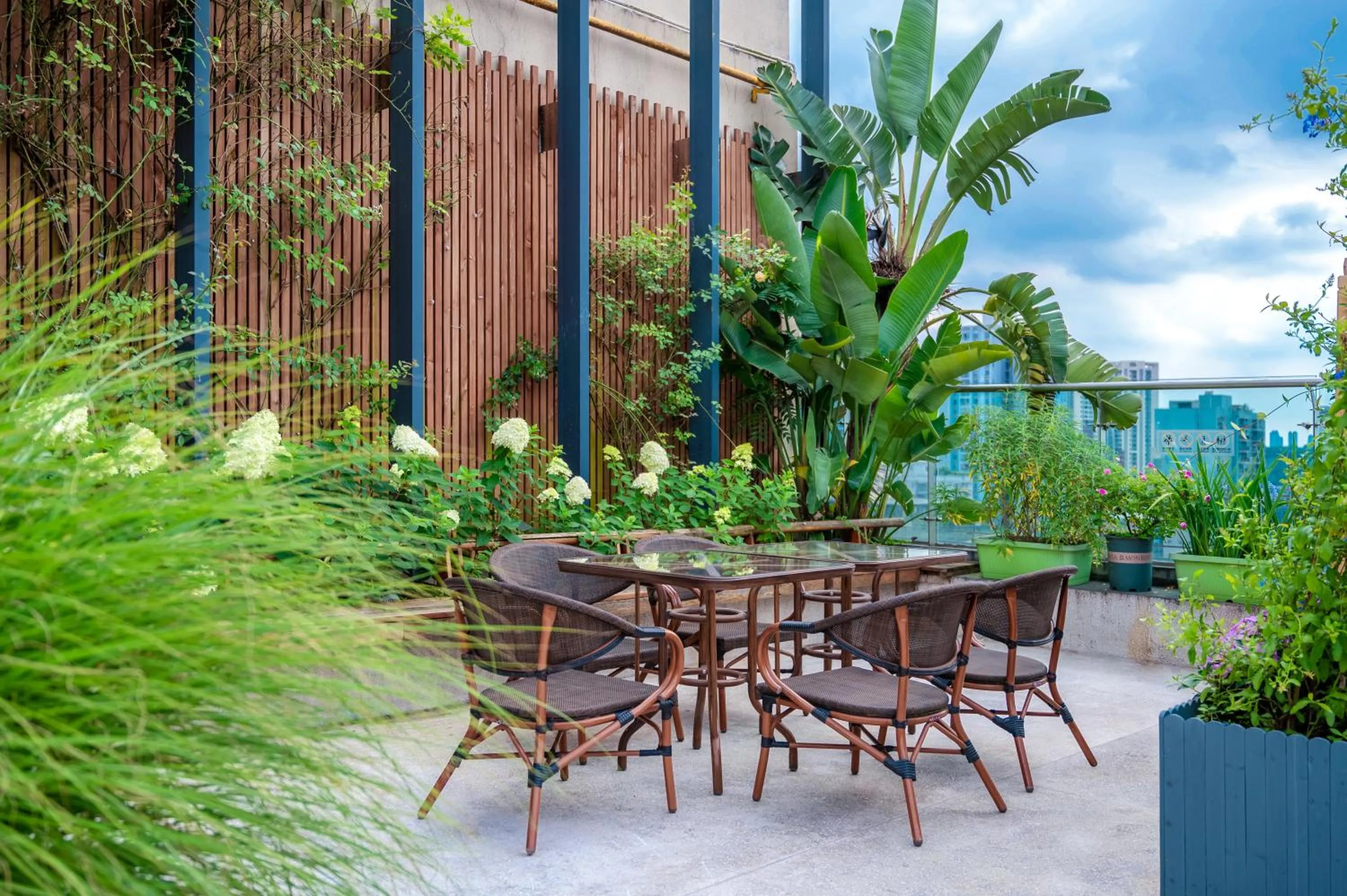 Restaurant/places to eat in Wuyu Hotel - Chongqing Jiangbei Airport & Light Rail