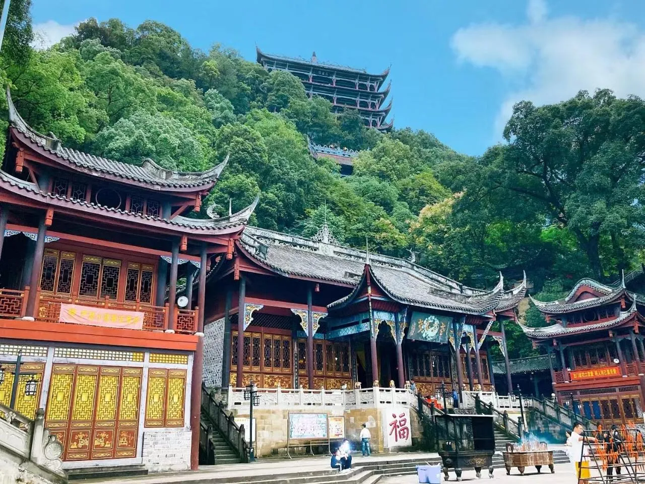 Nearby landmark in Wuyu Hotel - Chongqing Jiangbei Airport & Light Rail