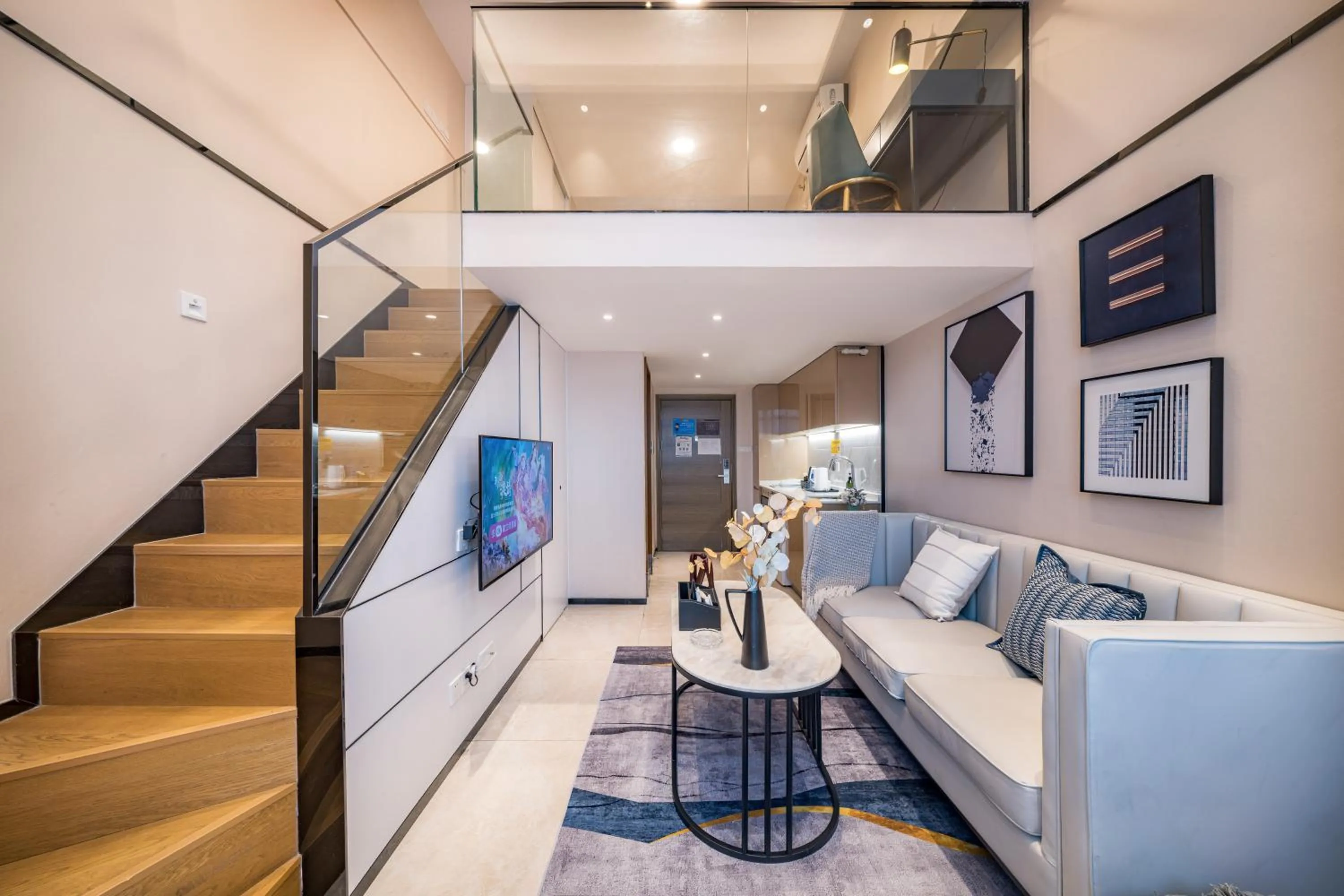 TV and multimedia in Gepai Executive Apartment - Shenzhen Futian Convention and Exhibition Center