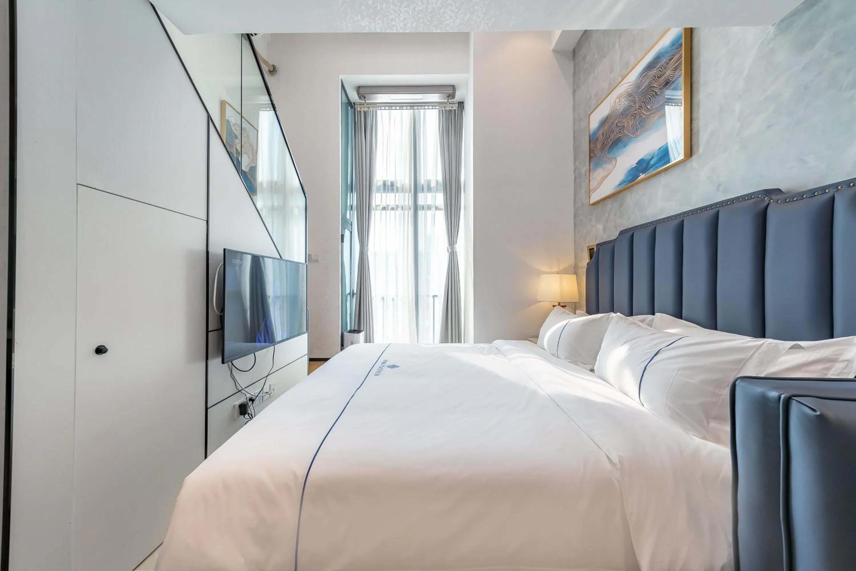 Bedroom, Bed in Gepai Executive Apartment - Shenzhen Futian Convention and Exhibition Center