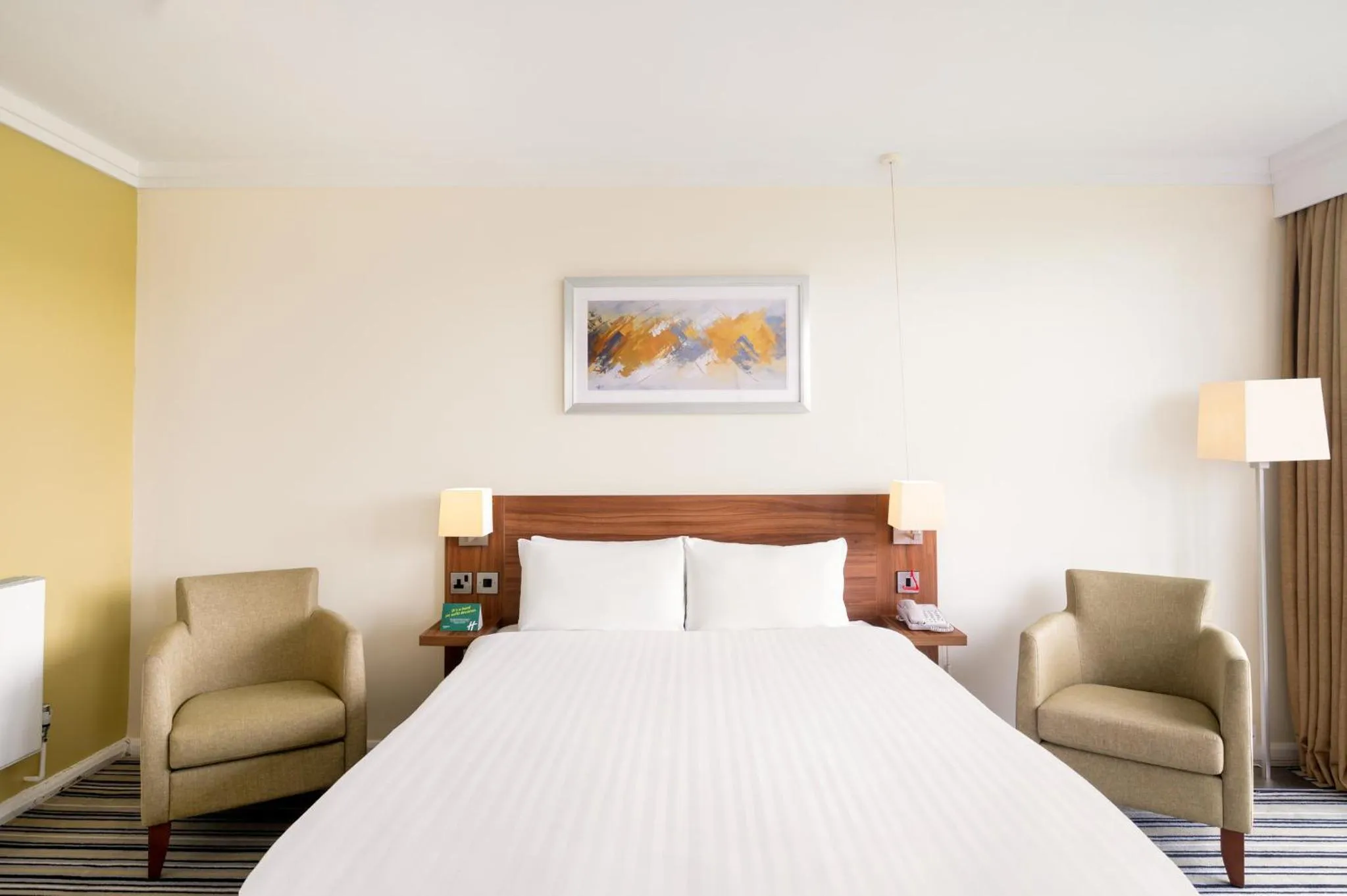 Photo of the whole room, Bed in Holiday Inn Leeds Brighouse by IHG