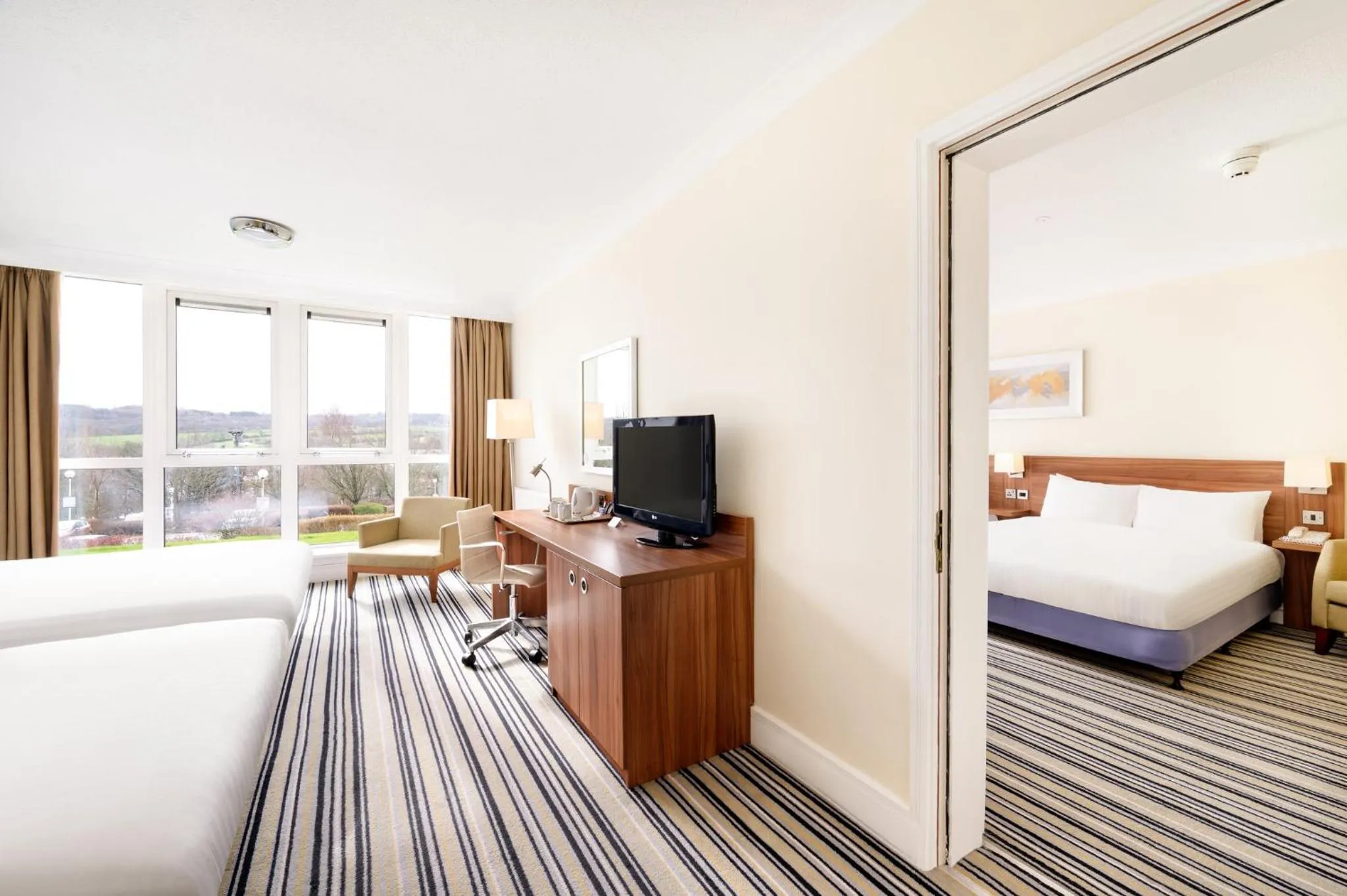 Photo of the whole room, Bed in Holiday Inn Leeds Brighouse by IHG
