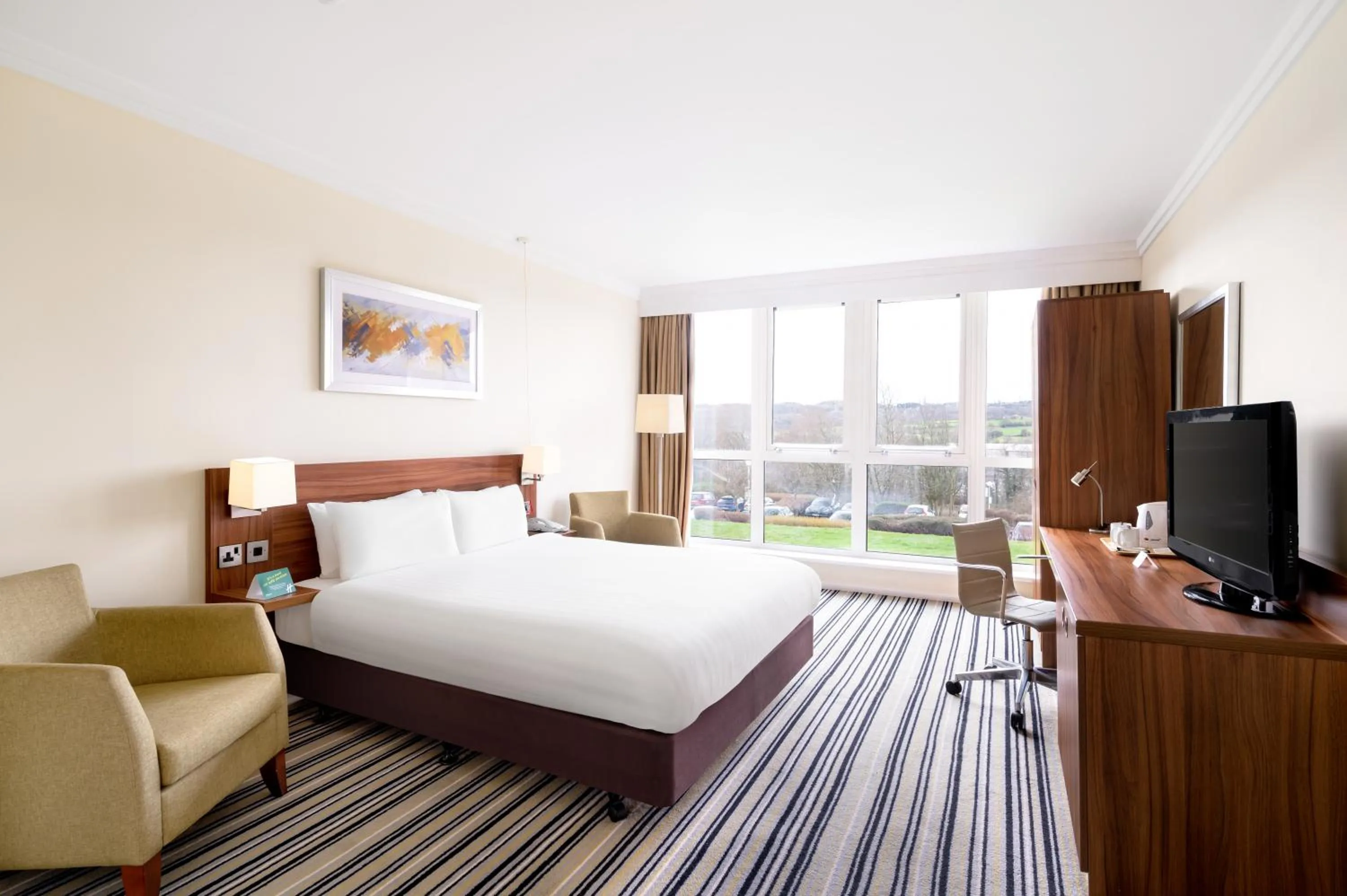 Property building, Bed in Holiday Inn Leeds Brighouse by IHG