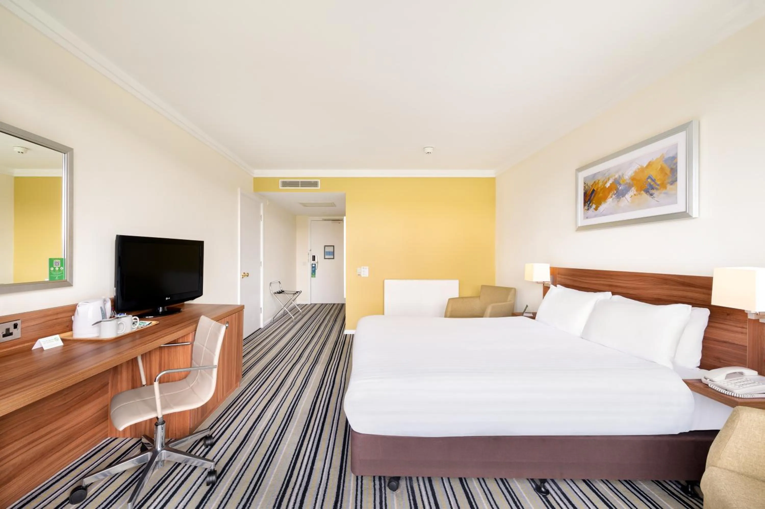 Bed in Holiday Inn Leeds Brighouse by IHG