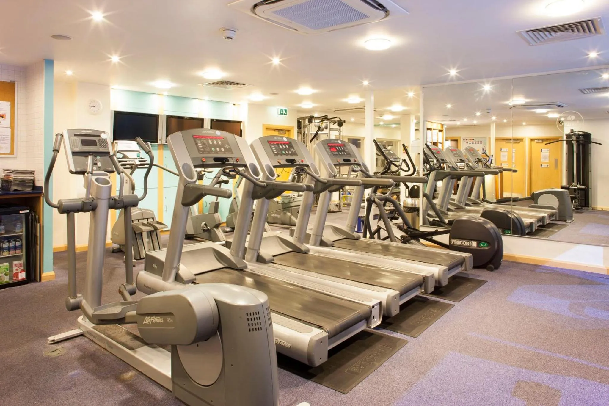 Spa and wellness centre/facilities in Holiday Inn Leeds Brighouse by IHG